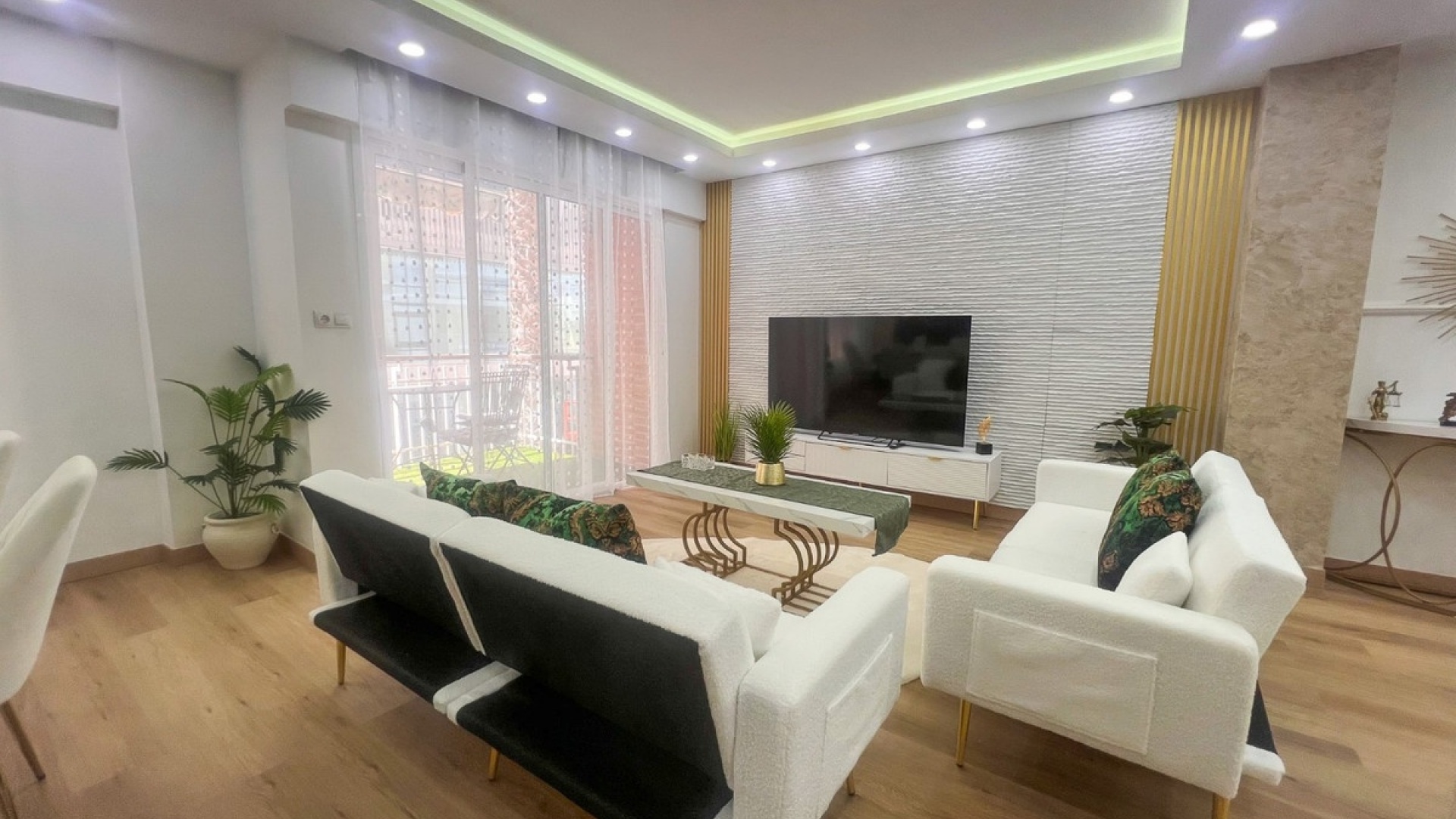 Resale - Apartment - Torrevieja - Torrevieja Centro