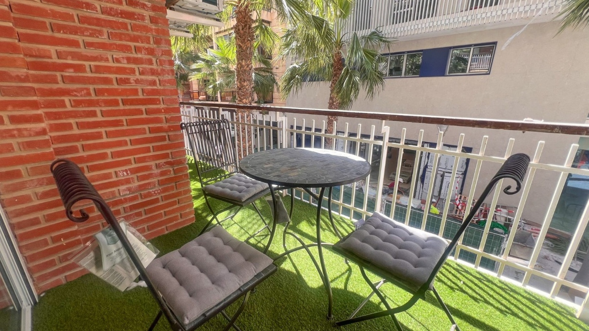 Resale - Apartment - Torrevieja - Torrevieja Centro