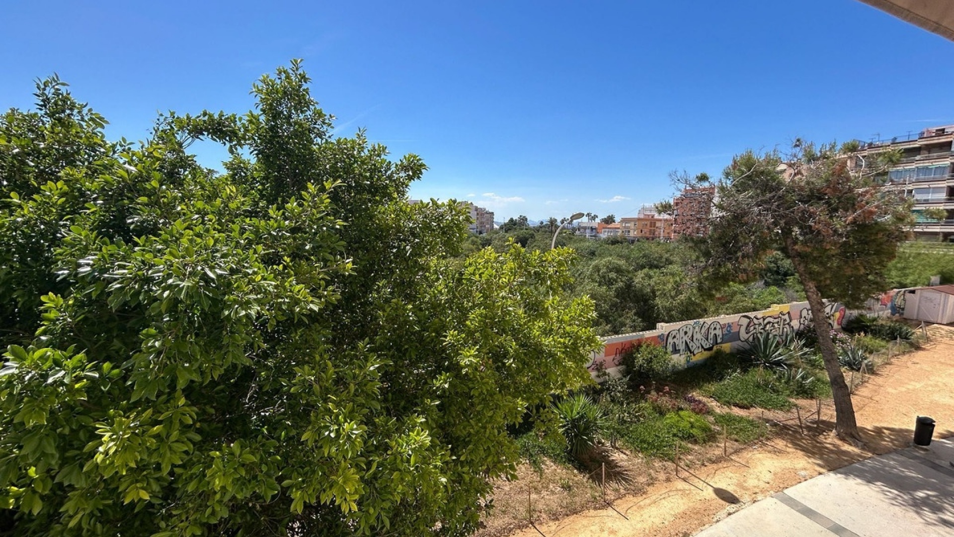 Resale - Apartment - Torrevieja - Torrevieja Centro