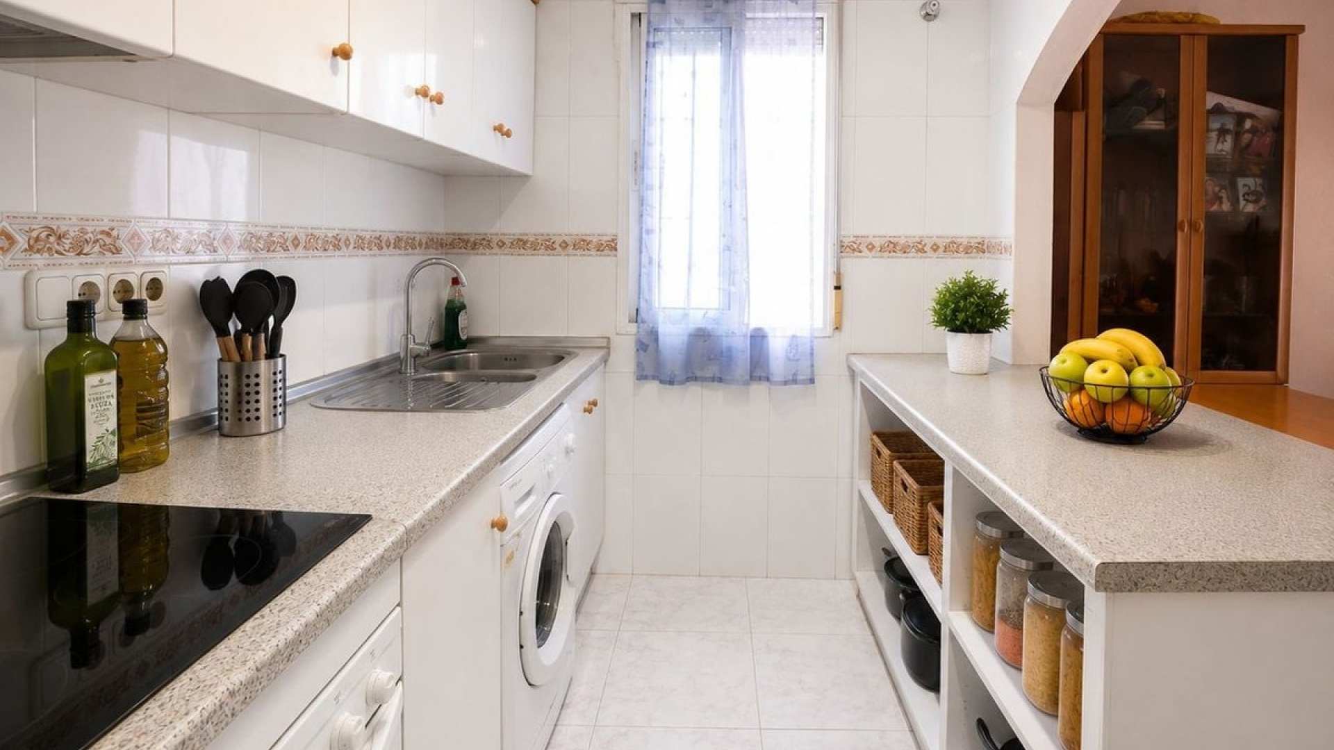 Resale - Apartment - Torrevieja - Torrevieja Centro