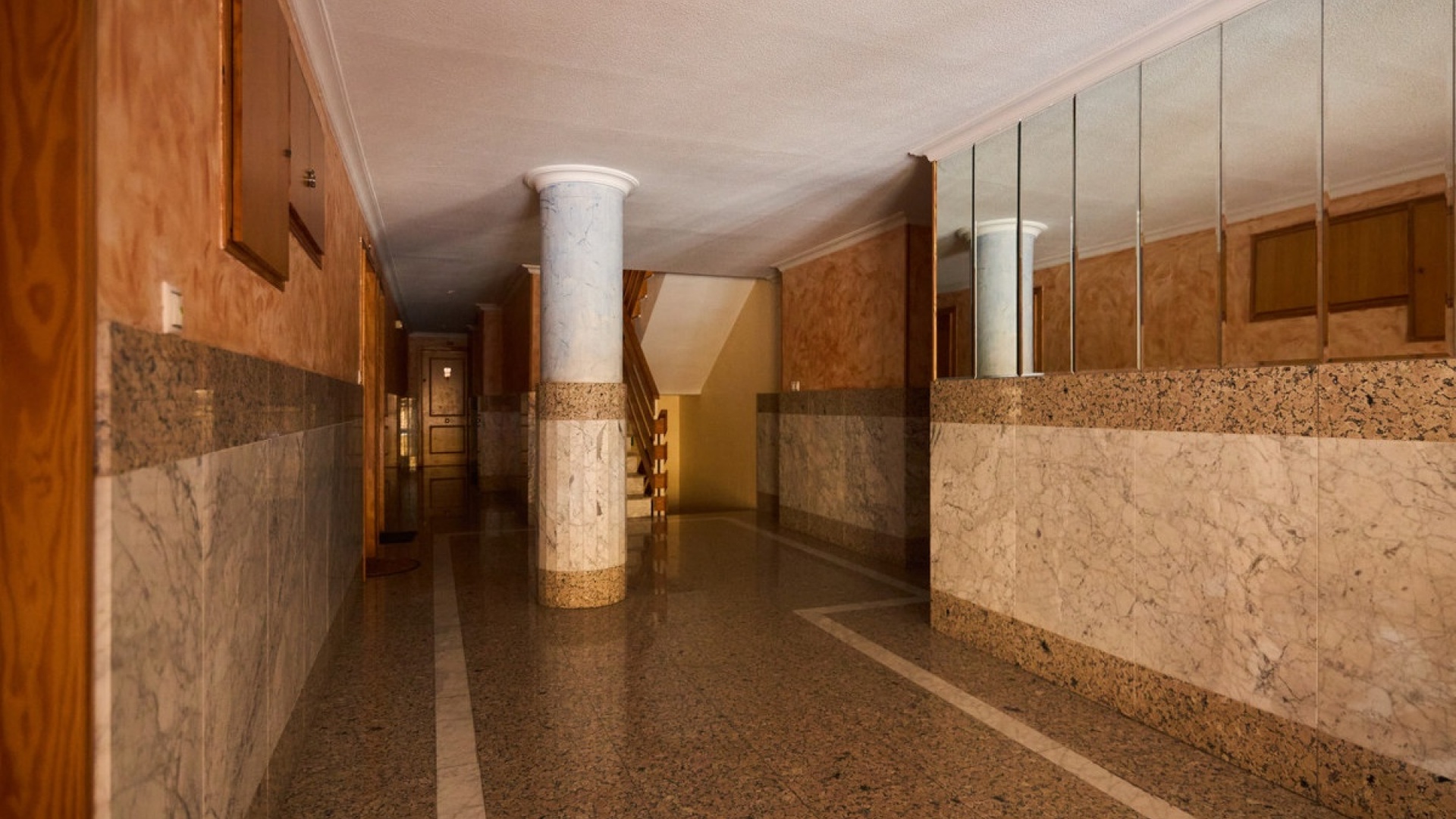 Resale - Apartment - Torrevieja - Torrevieja Centro