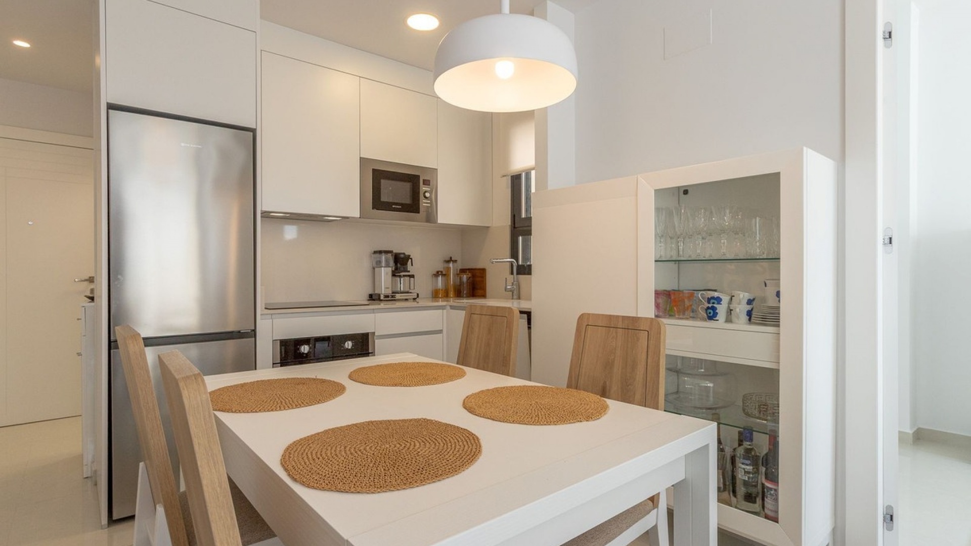 Resale - Apartment - Torrevieja - Torrevieja Centro