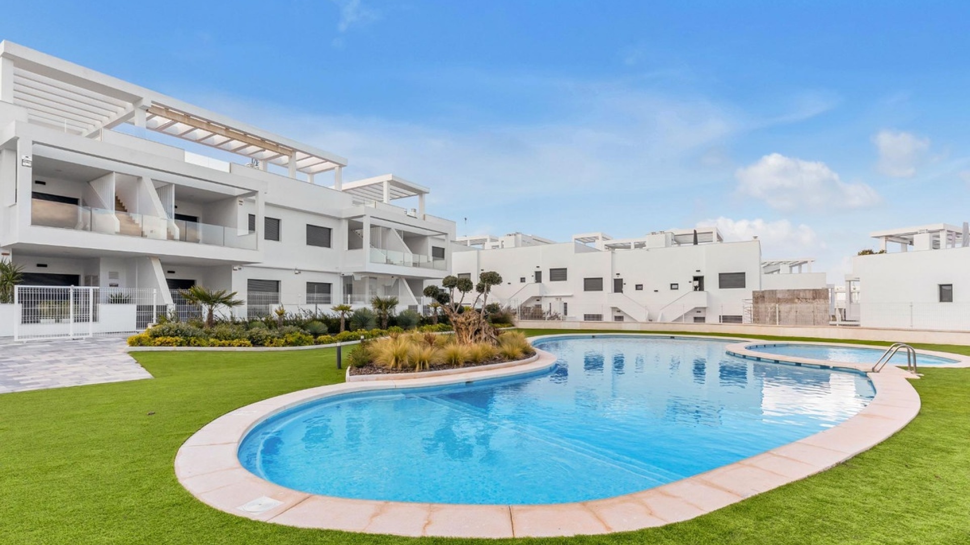 Resale - Apartment - Torrevieja - Torrevieja Centro
