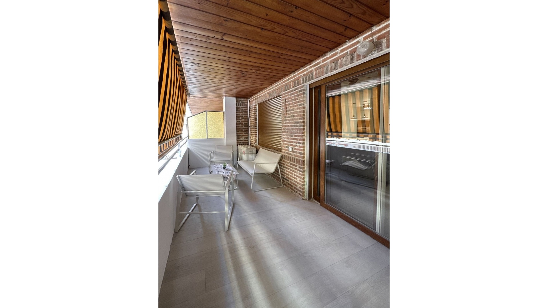 Resale - Apartment - Torrevieja - Torrevieja Centro