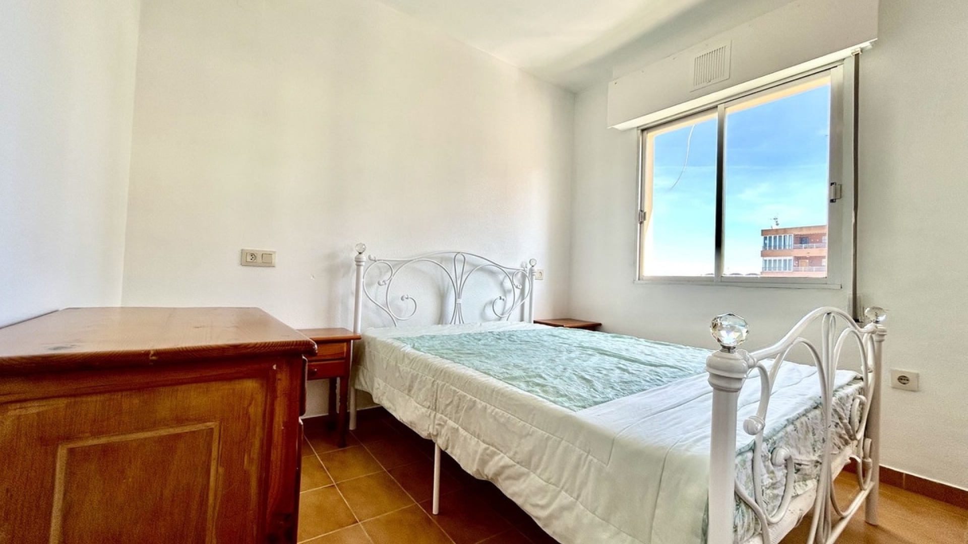 Resale - Apartment - Torrevieja - Torrevieja Centro