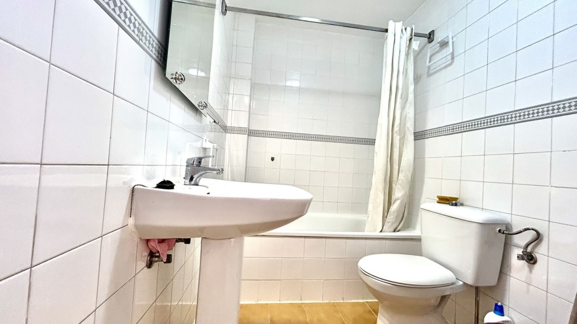 Resale - Apartment - Torrevieja - Torrevieja Centro