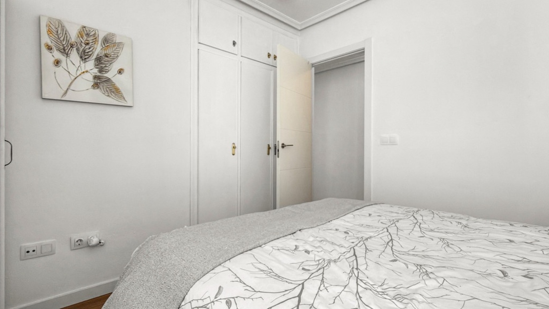 Resale - Apartment - Torrevieja - Torrevieja Centro