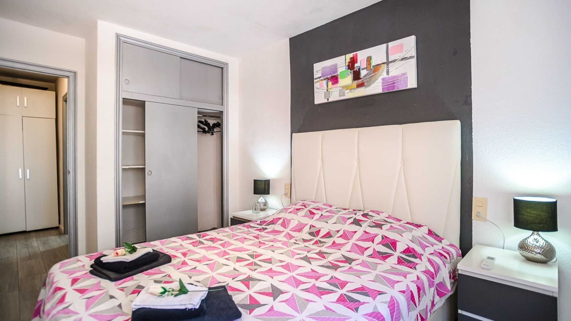 Resale - Apartment - Torrevieja - Torrevieja Centro