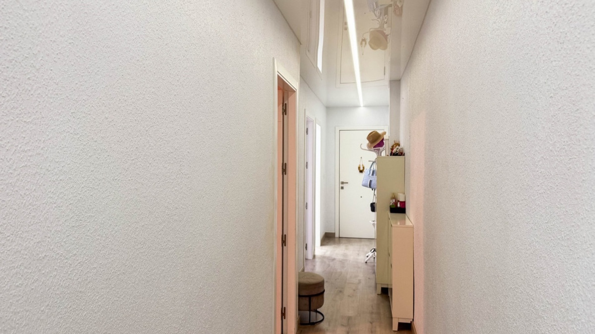 Resale - Apartment - Torrevieja - Torrevieja Centro
