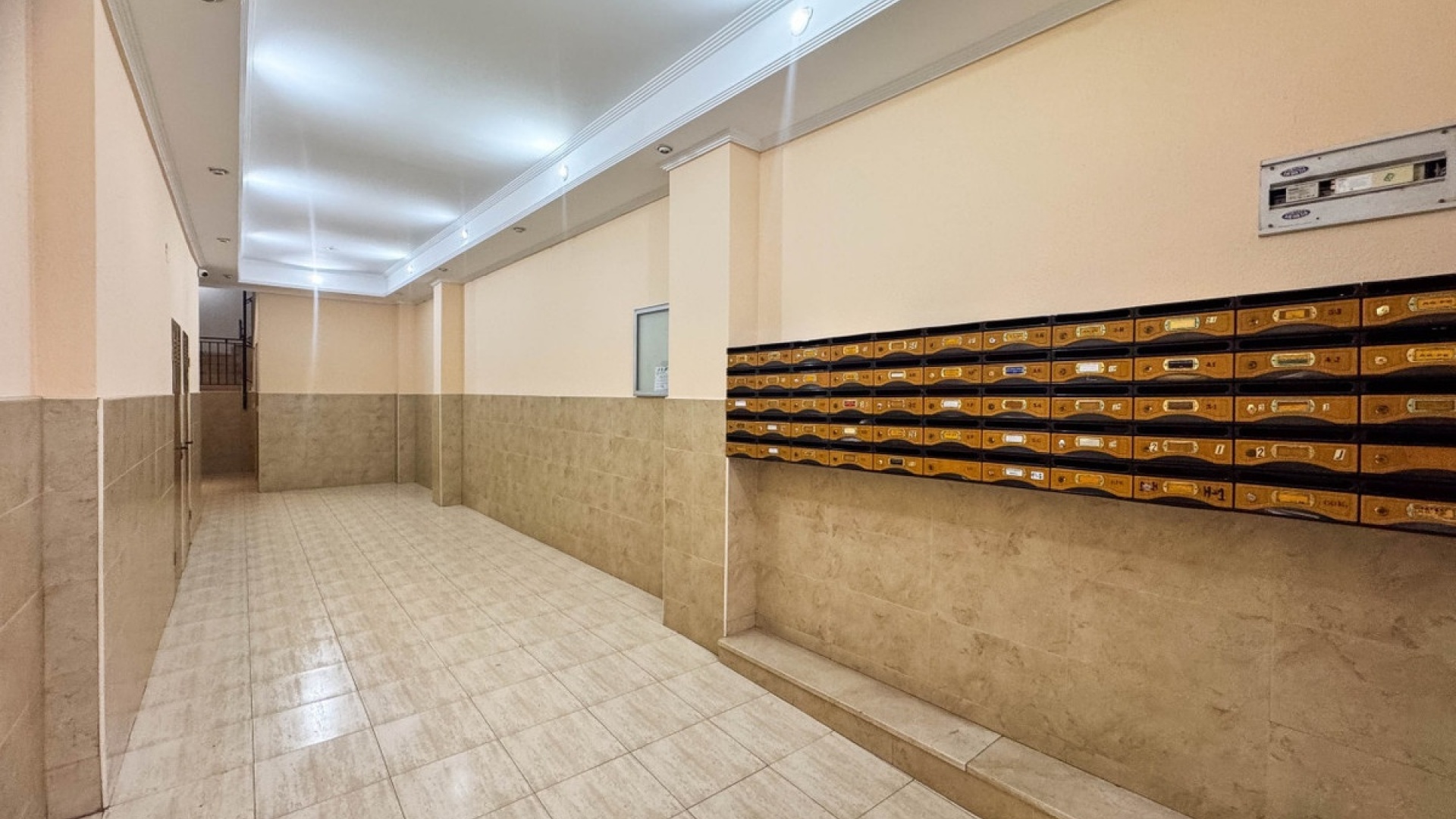 Resale - Apartment - Torrevieja - Torrevieja Centro