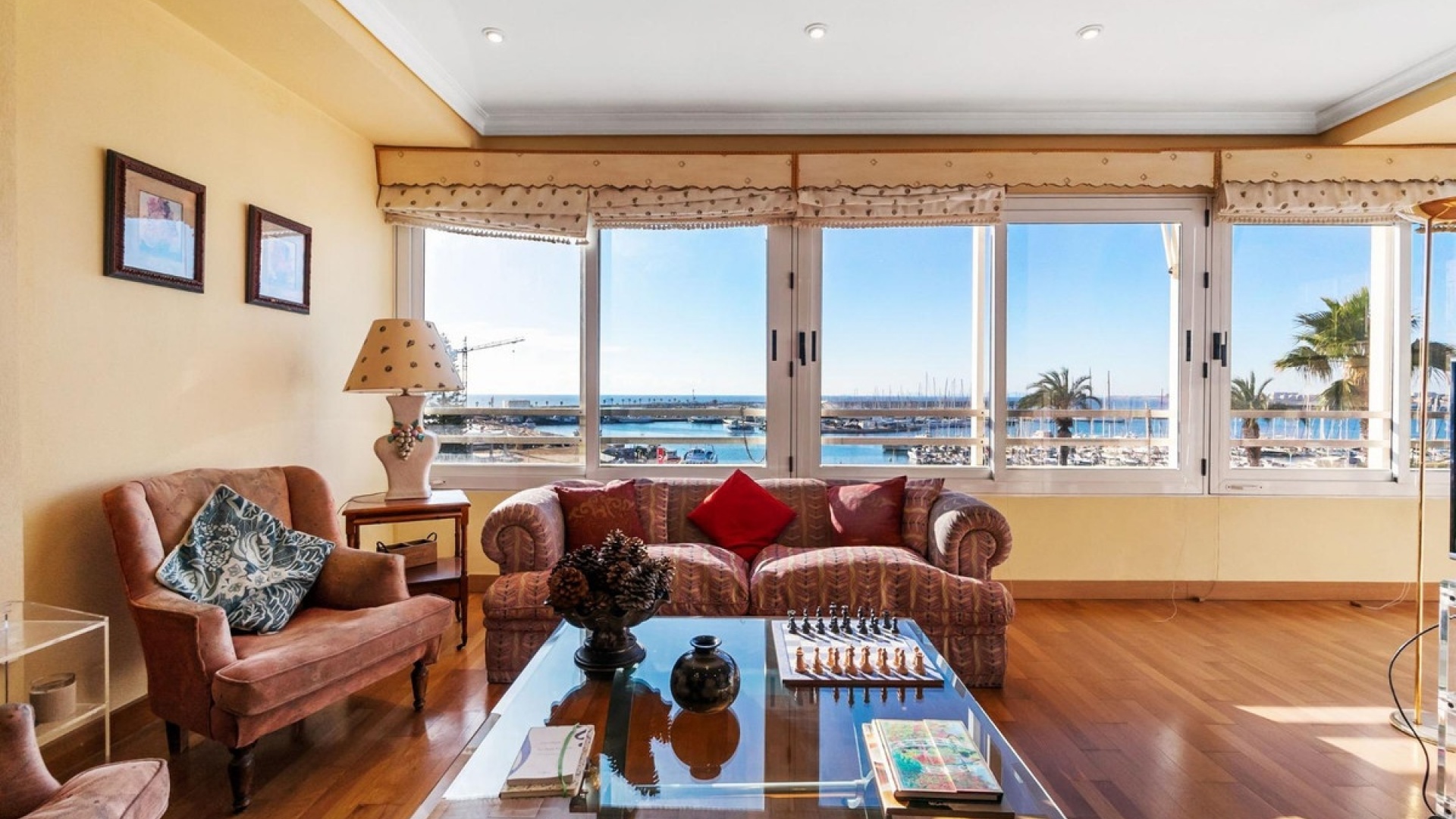 Resale - Apartment - Torrevieja - Torrevieja Centro