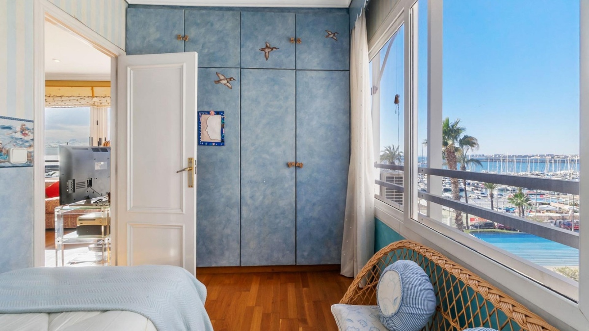 Resale - Apartment - Torrevieja - Torrevieja Centro