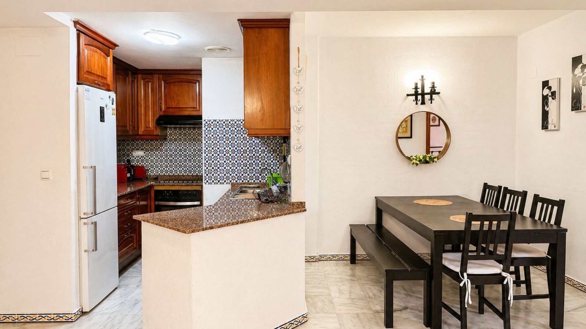 Resale - Apartment - Torrevieja - Torrevieja Centro