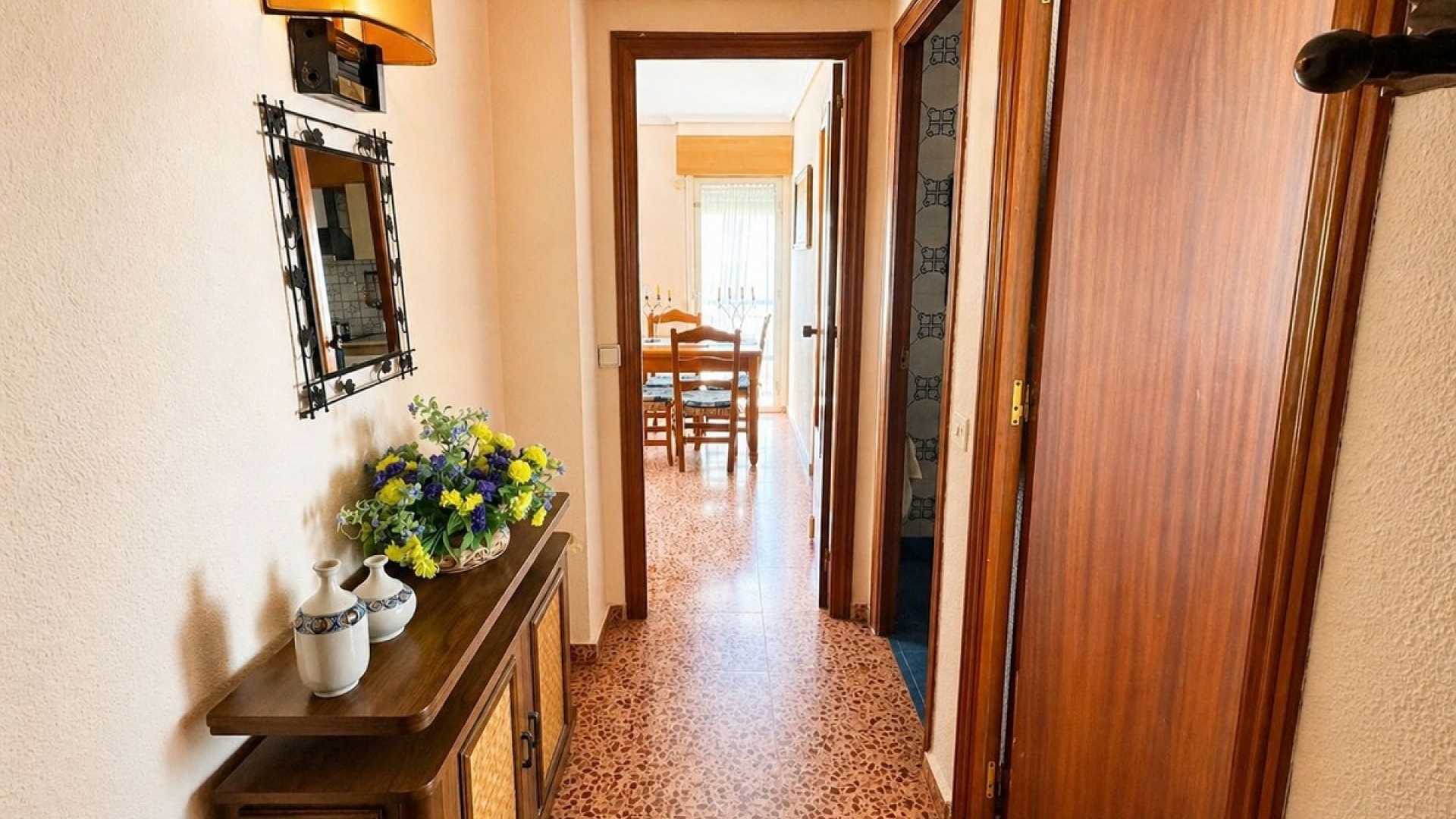 Resale - Apartment - Torrevieja - Torrevieja Centro