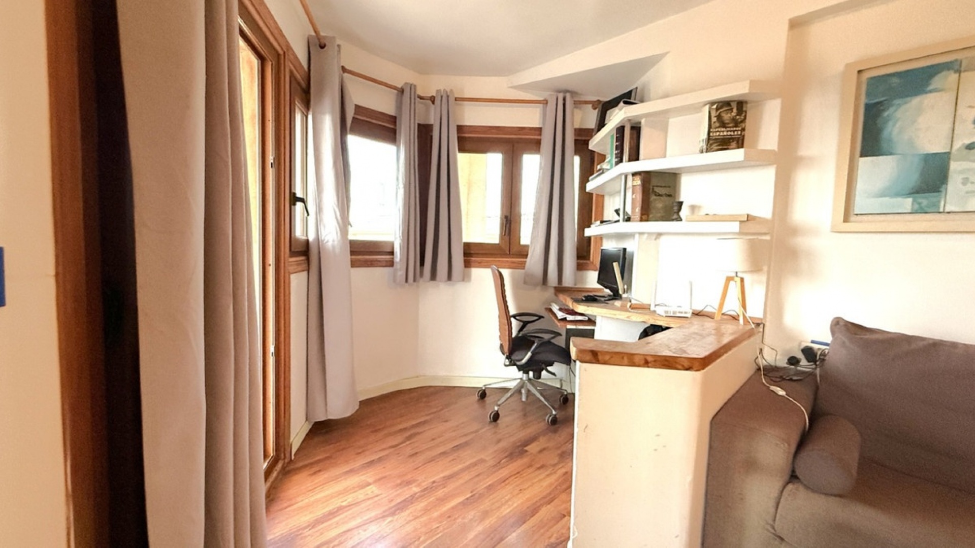 Resale - Apartment - Torrevieja - Torrevieja Centro