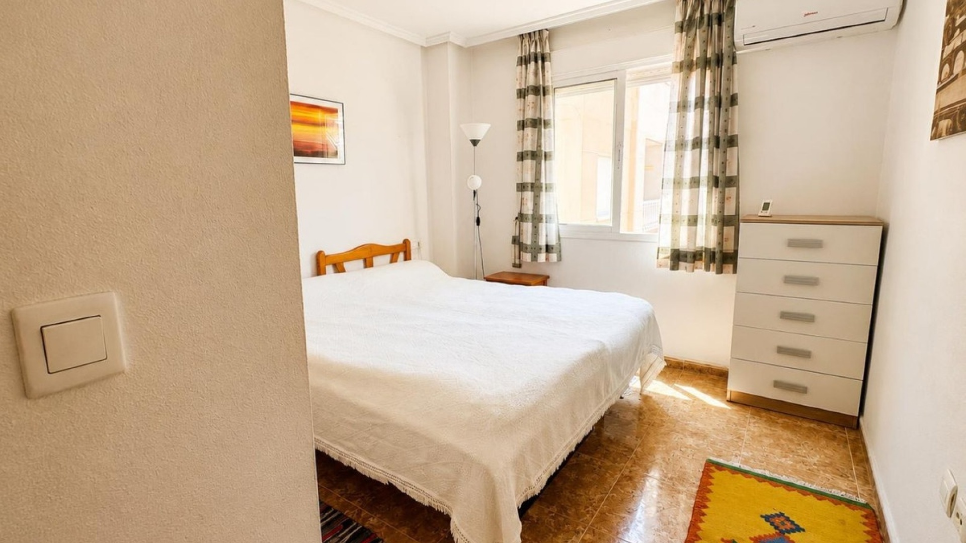 Resale - Apartment - Torrevieja - Torrevieja Centro