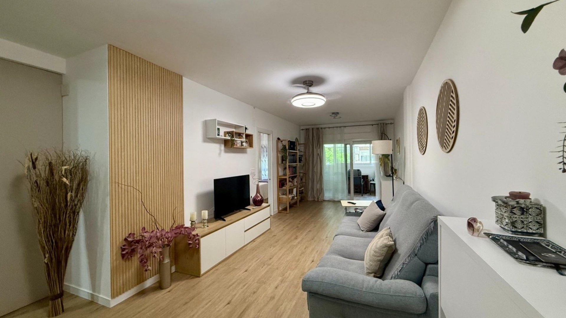 Resale - Apartment - Torrevieja - Torrevieja Centro