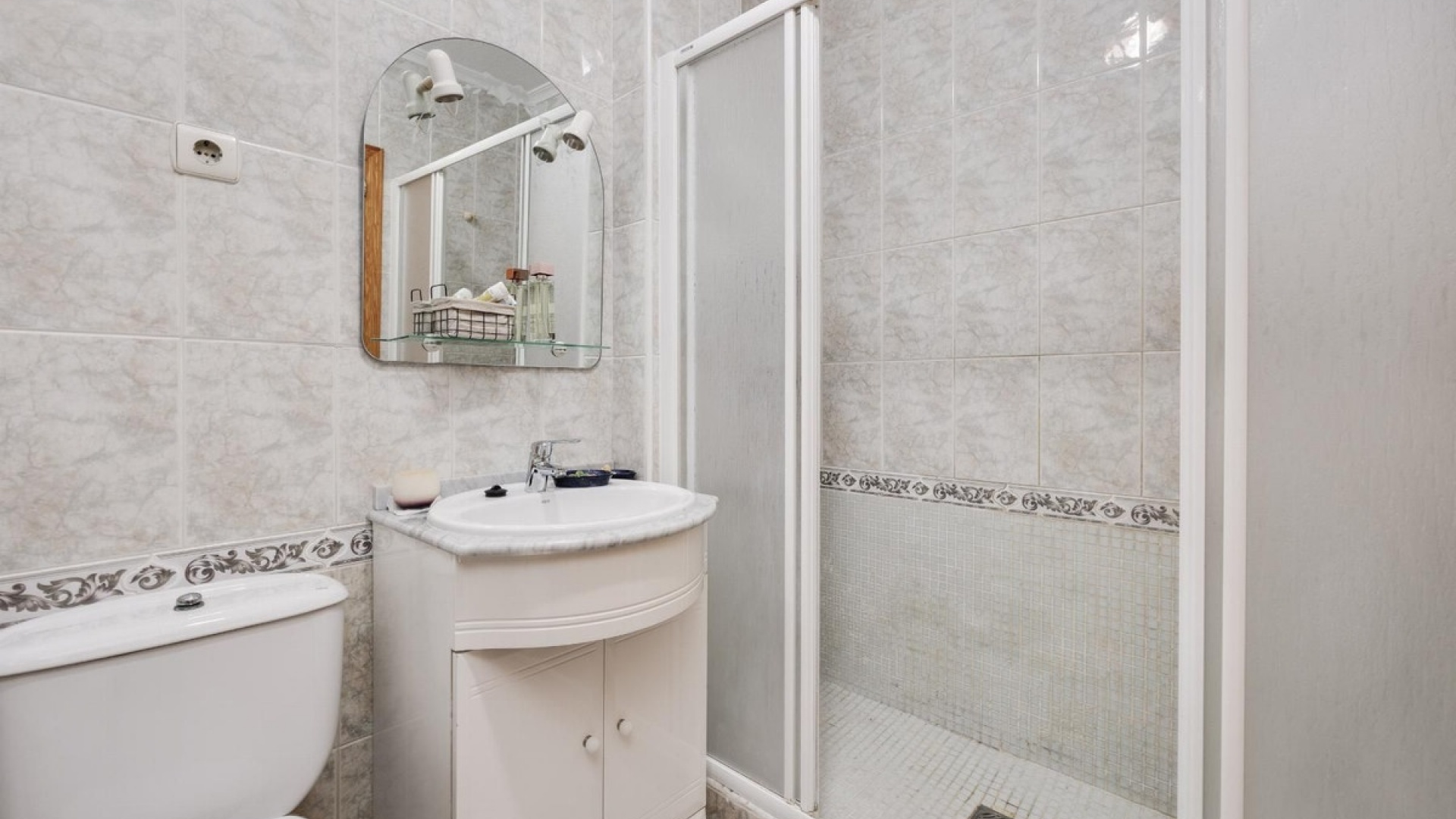 Resale - Apartment - Torrevieja - Torrevieja Centro