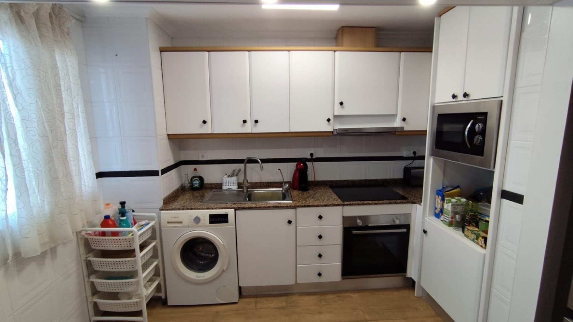Resale - Apartment - Torrevieja - Torrevieja Centro