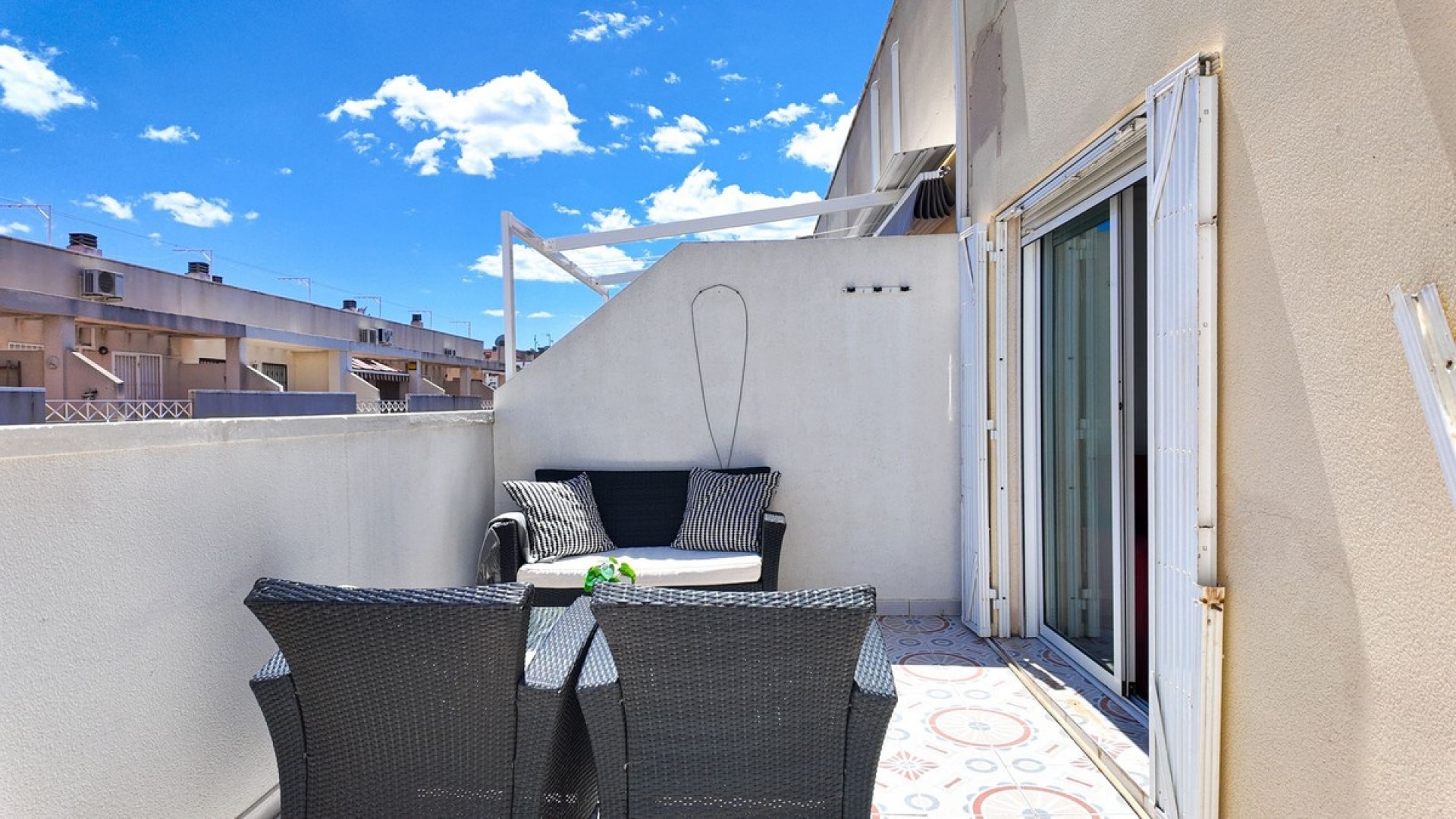 Resale - Apartment - Torrevieja - Torrevieja Centro