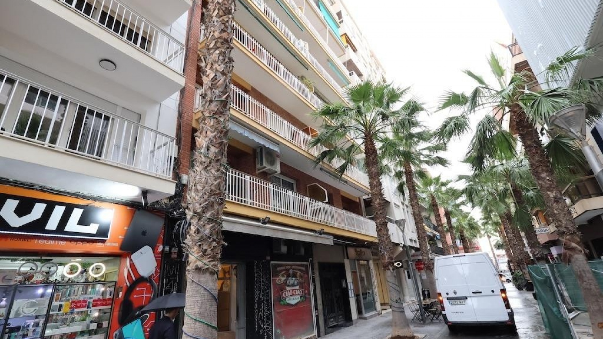 Resale - Apartment - Torrevieja - Torrevieja Centro