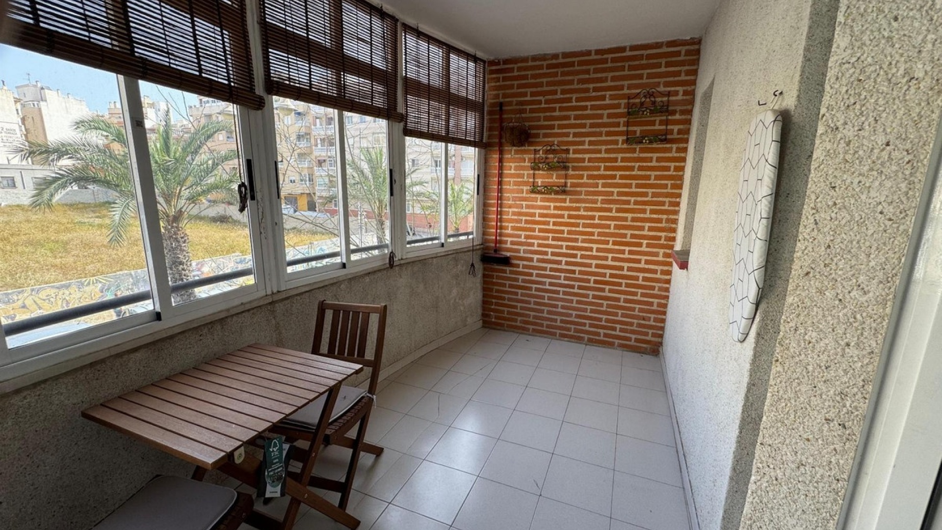 Resale - Apartment - Torrevieja - Torrevieja Centro