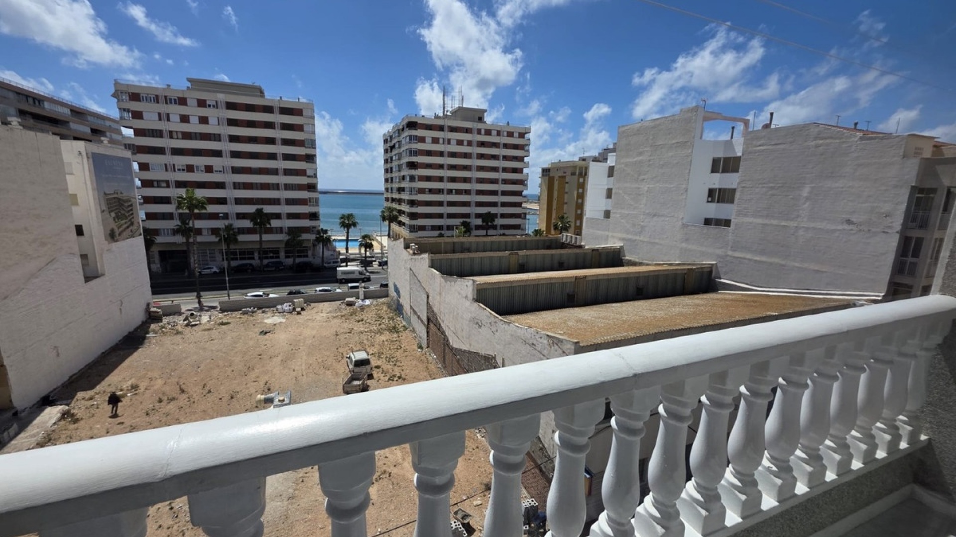 Resale - Apartment - Torrevieja - Torrevieja Centro