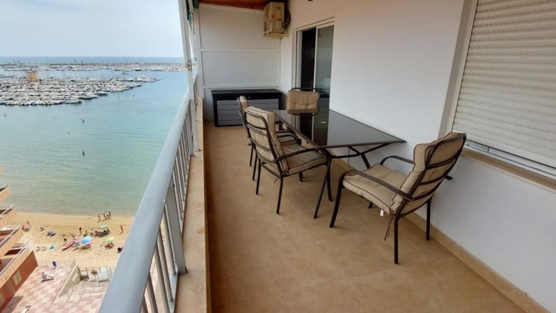 Resale - Apartment - Torrevieja - Torrevieja Centro