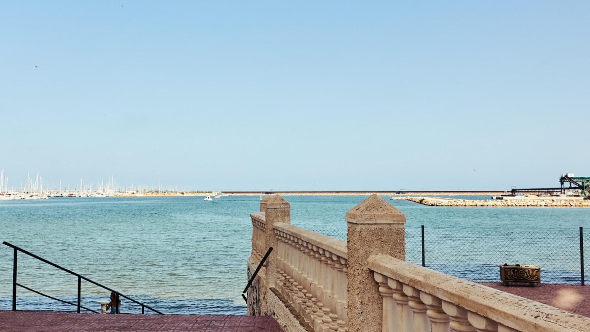 Resale - Apartment - Torrevieja - Torrevieja Centro