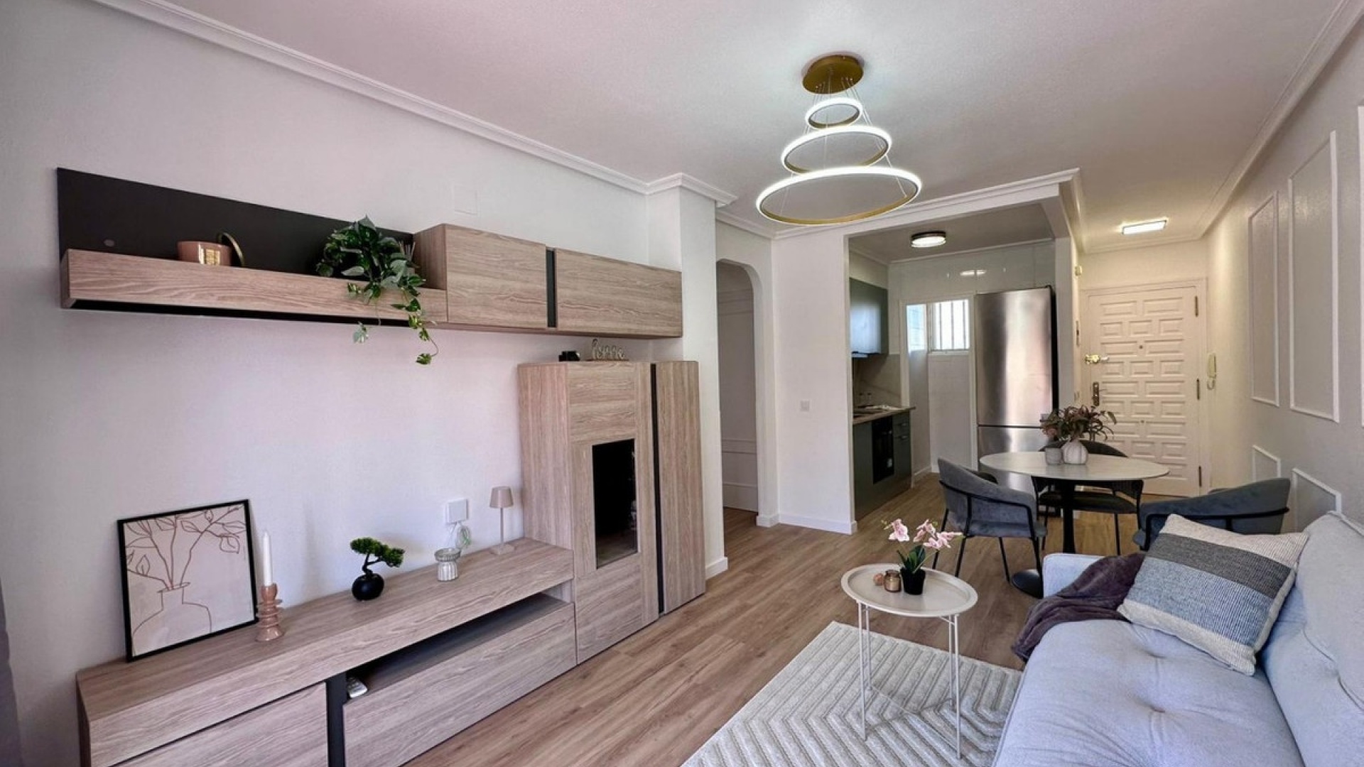 Resale - Apartment - Torrevieja - Torrevieja Centro