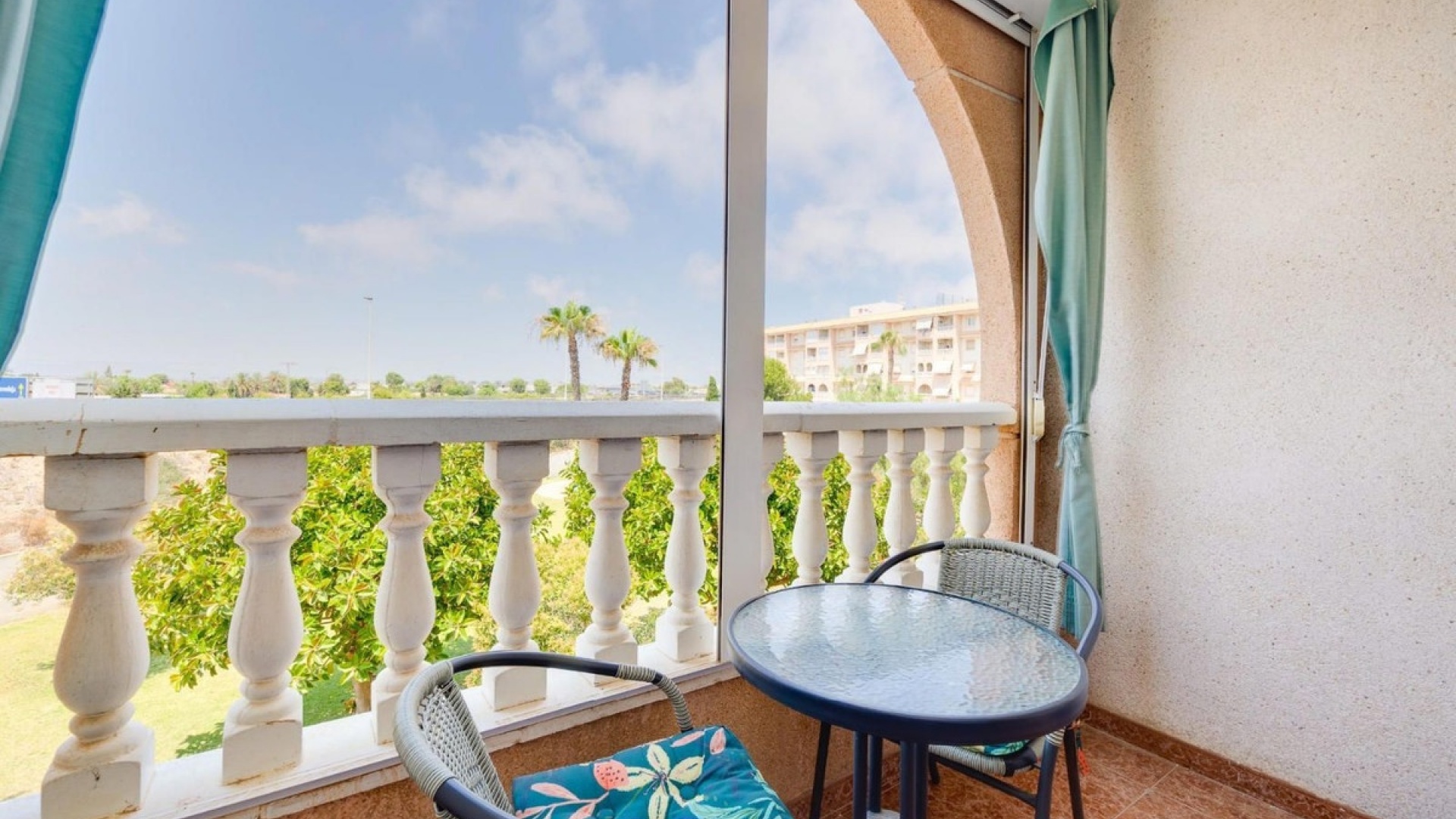 Resale - Apartment - Torrevieja - Torrevieja Centro