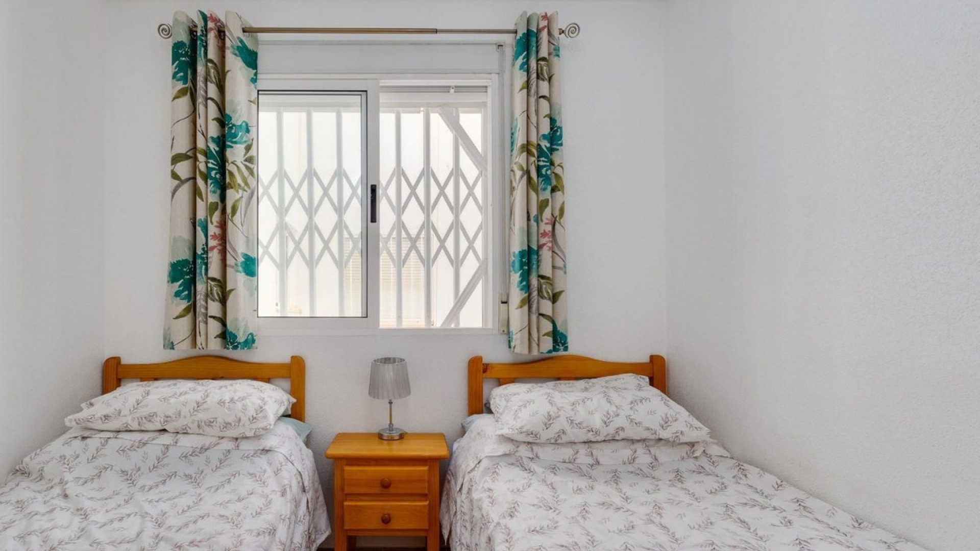 Resale - Apartment - Torrevieja - Torrevieja Centro