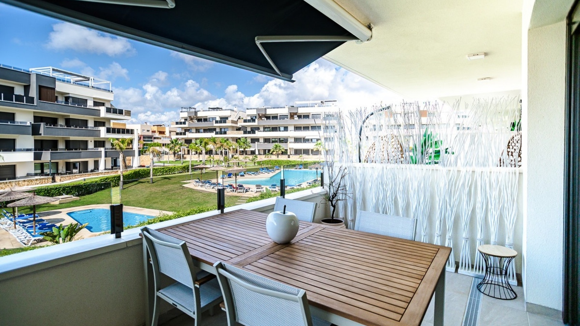 Resale - Apartment - Torrevieja - Torrevieja Centro