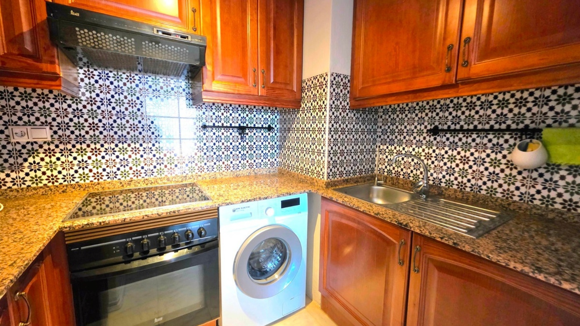 Resale - Apartment - Torrevieja - Torrevieja Centro