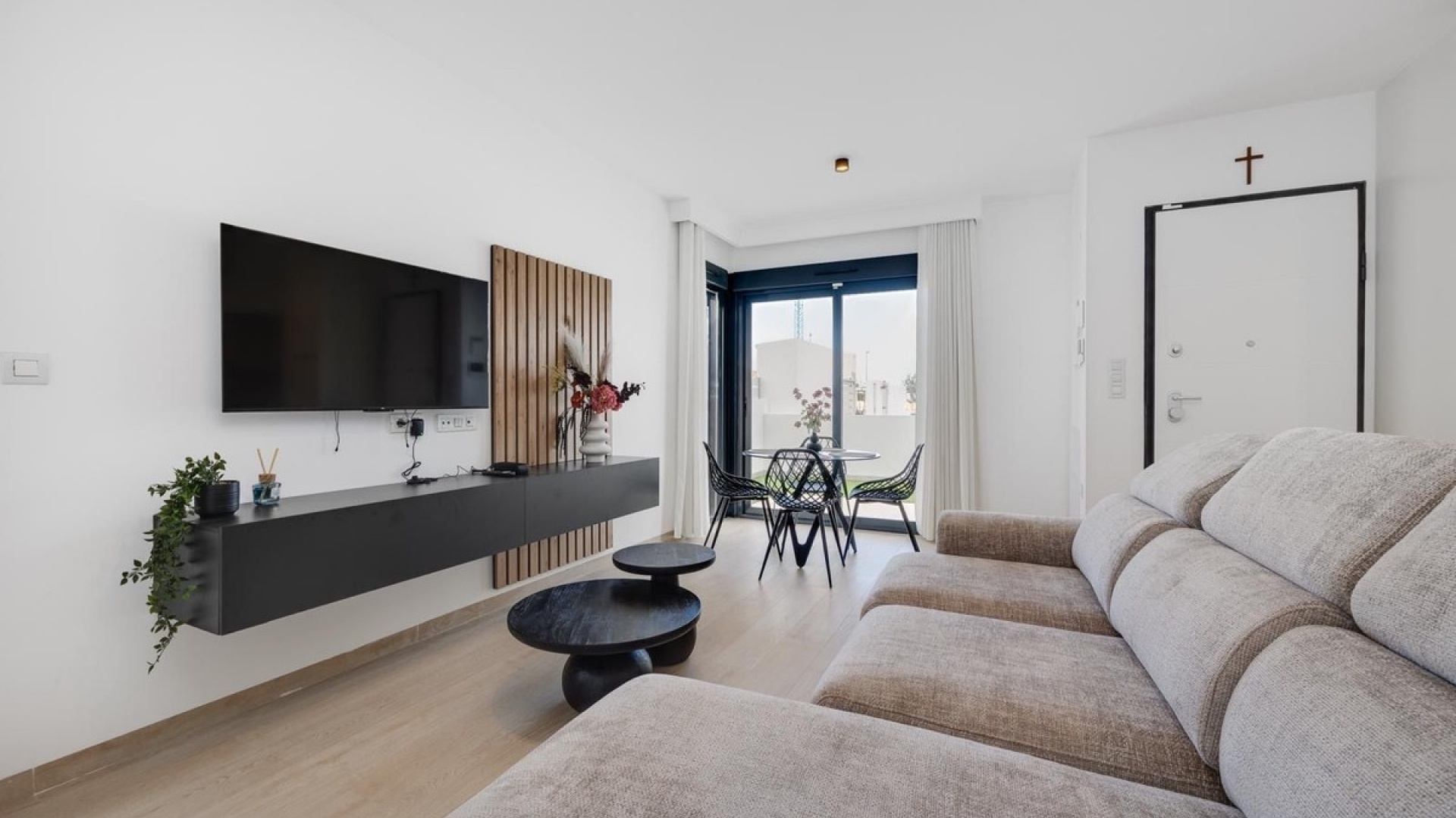 Resale - Apartment - Torrevieja - Torrevieja Centro