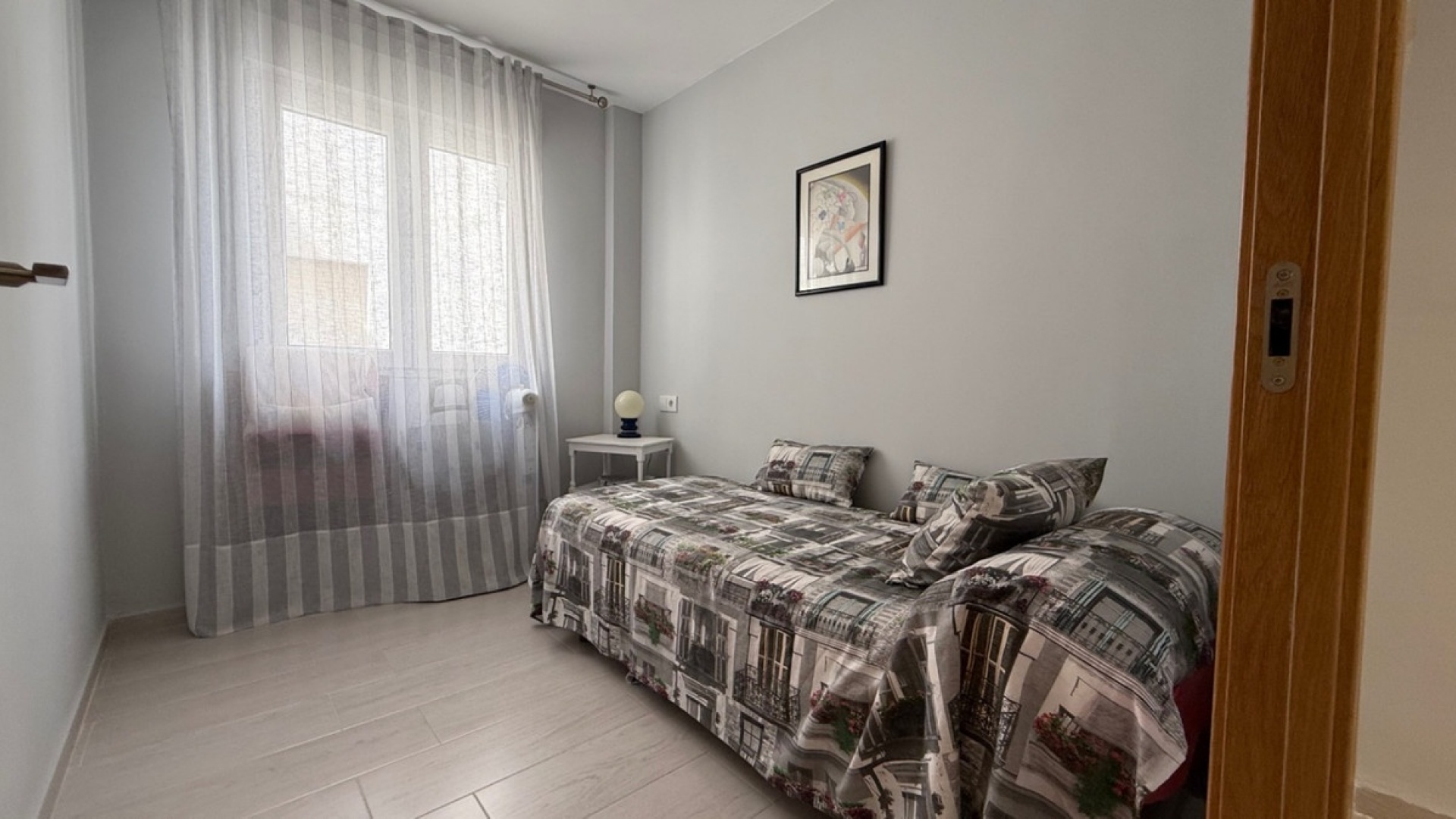 Resale - Apartment - Torrevieja - Torrevieja Centro