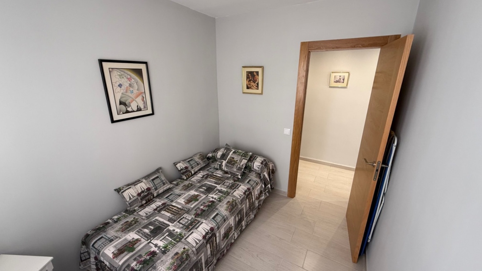Resale - Apartment - Torrevieja - Torrevieja Centro