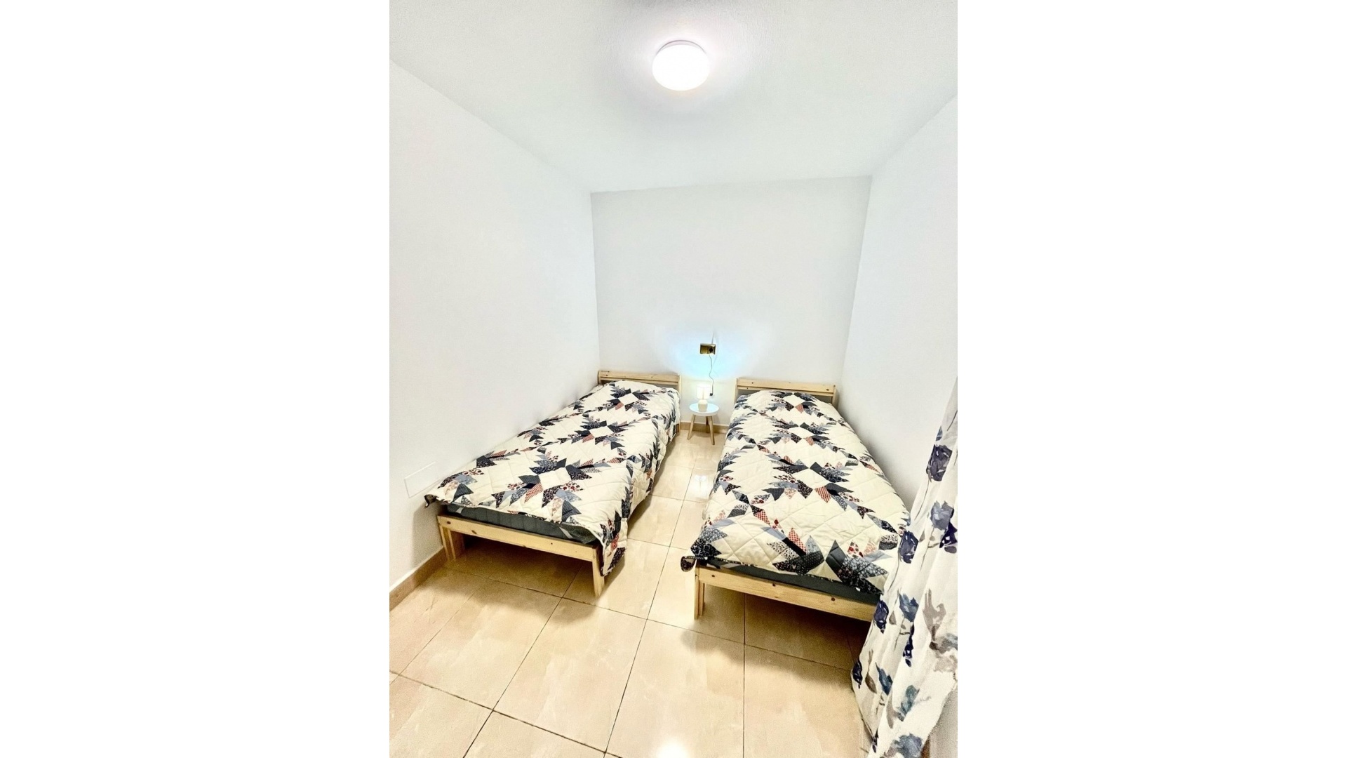 Resale - Apartment - Torrevieja - Torrevieja Centro