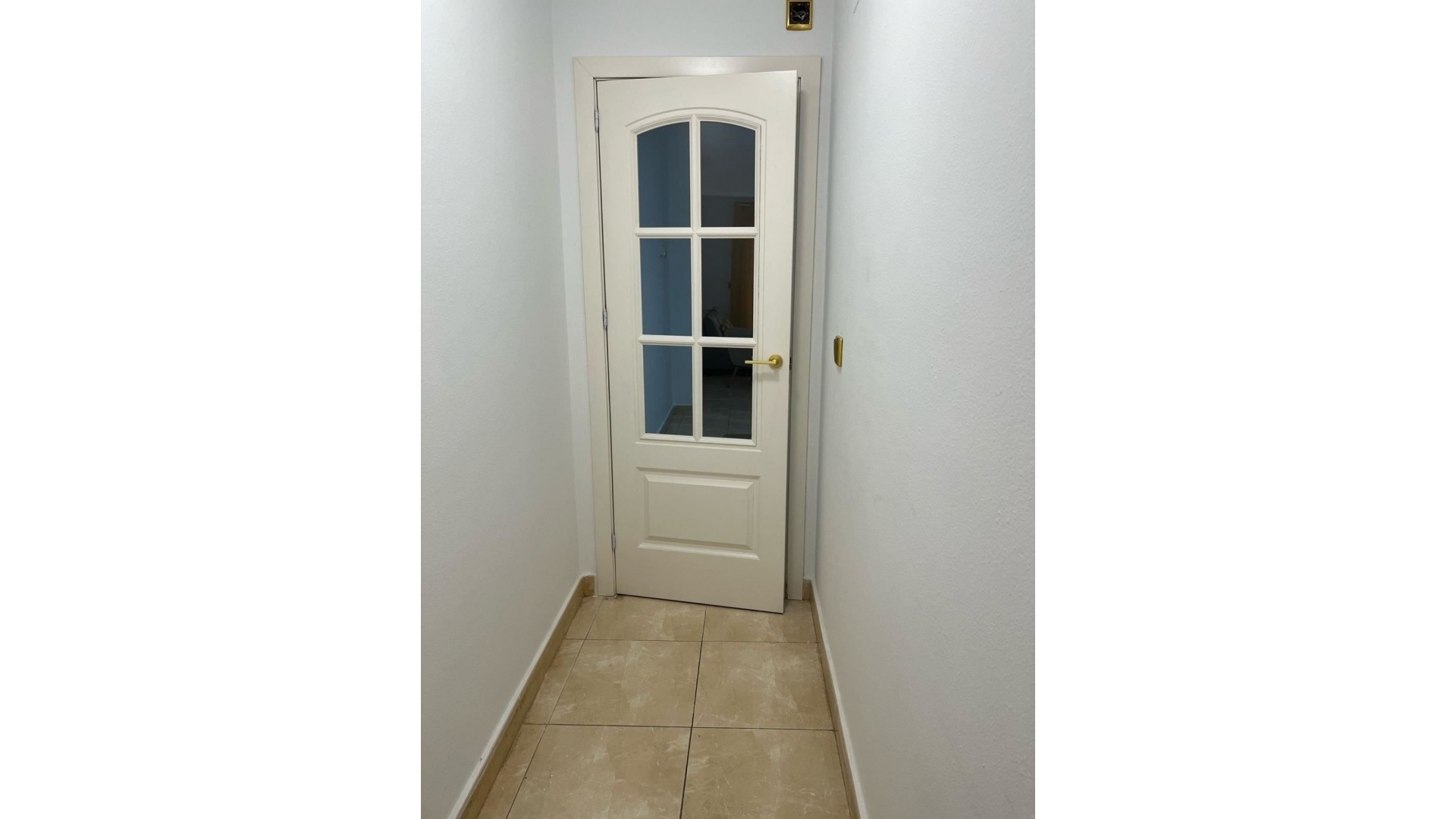 Resale - Apartment - Torrevieja - Torrevieja Centro