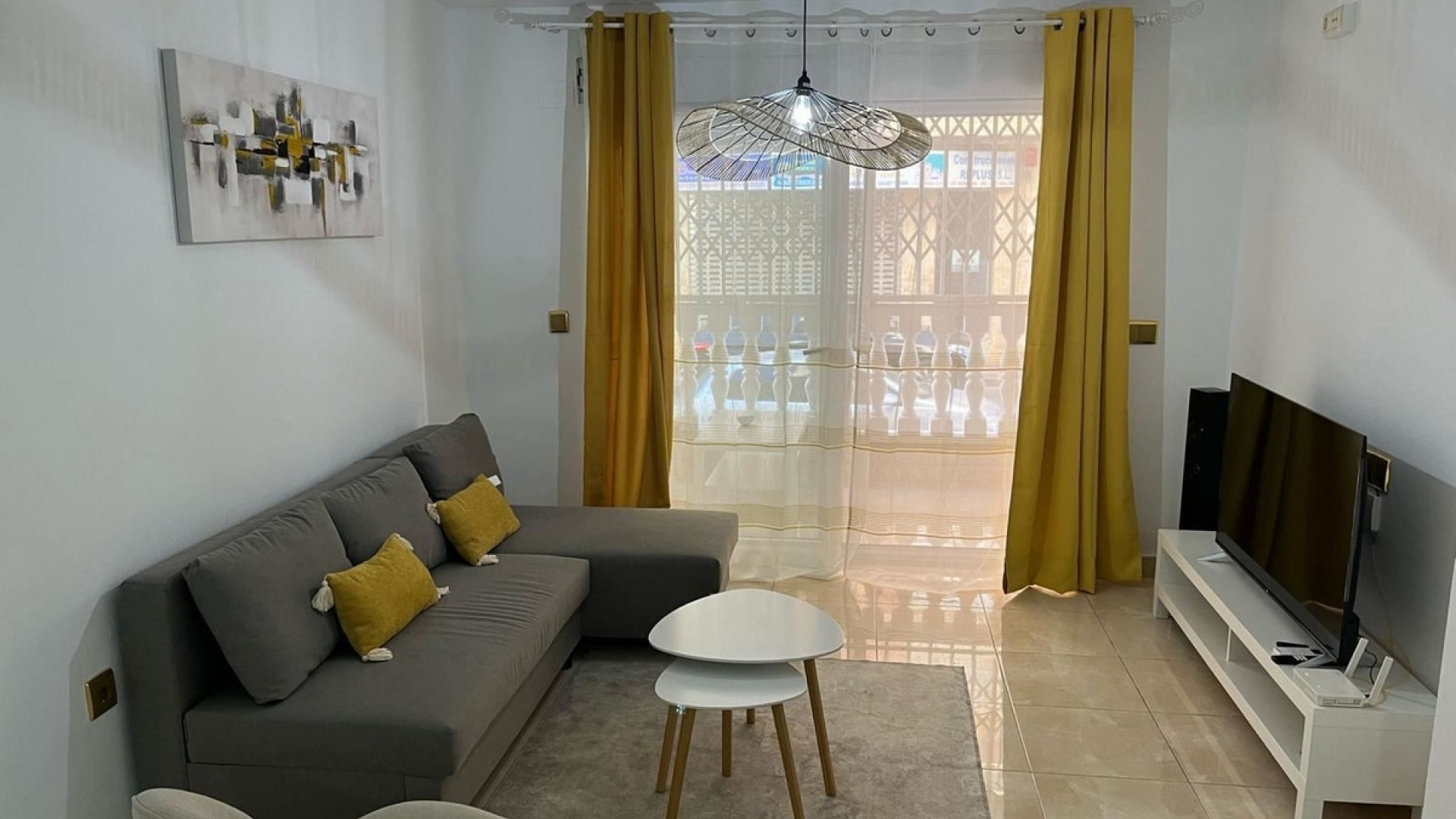 Resale - Apartment - Torrevieja - Torrevieja Centro