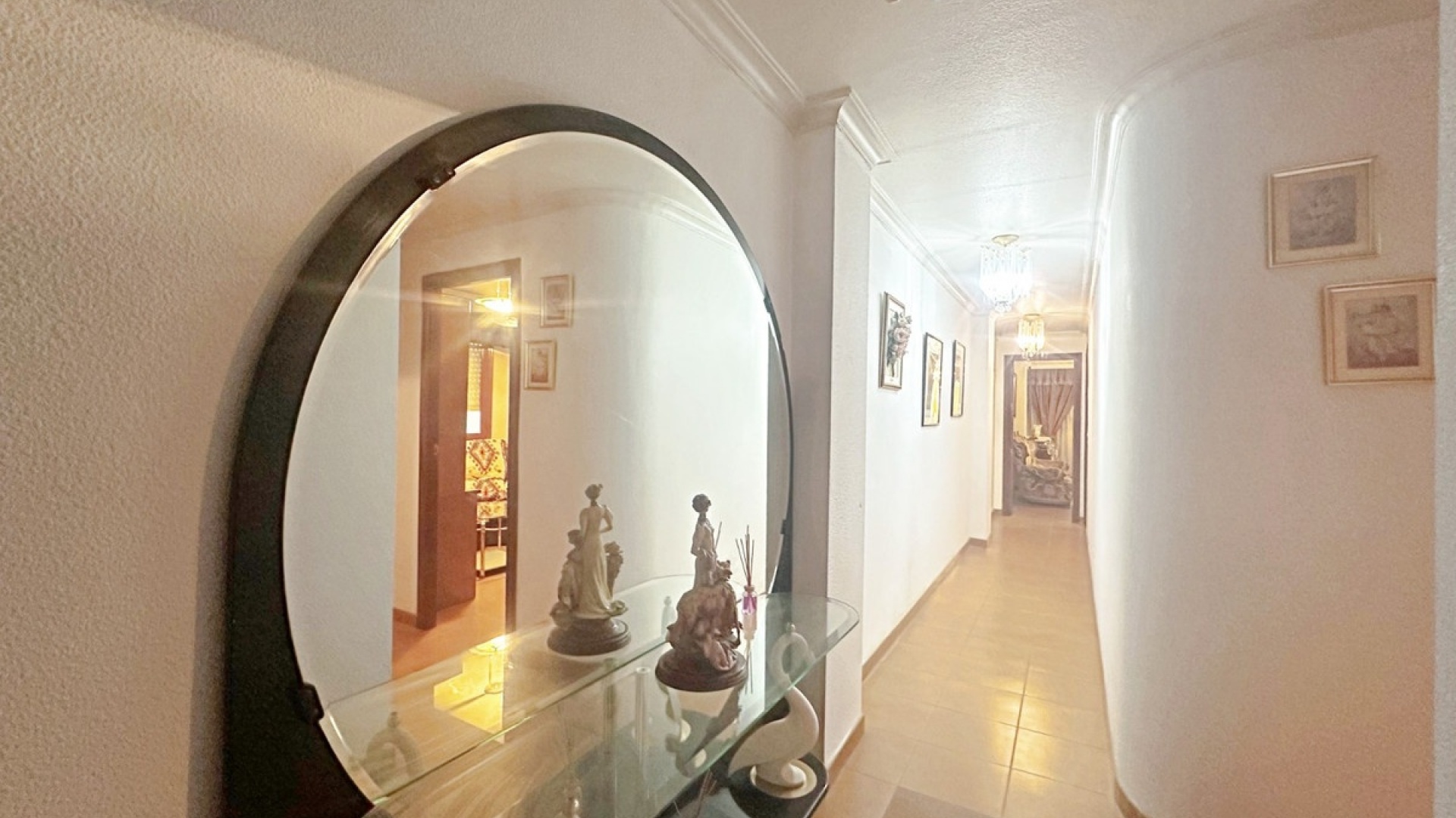 Resale - Apartment - Torrevieja - Torrevieja Centro