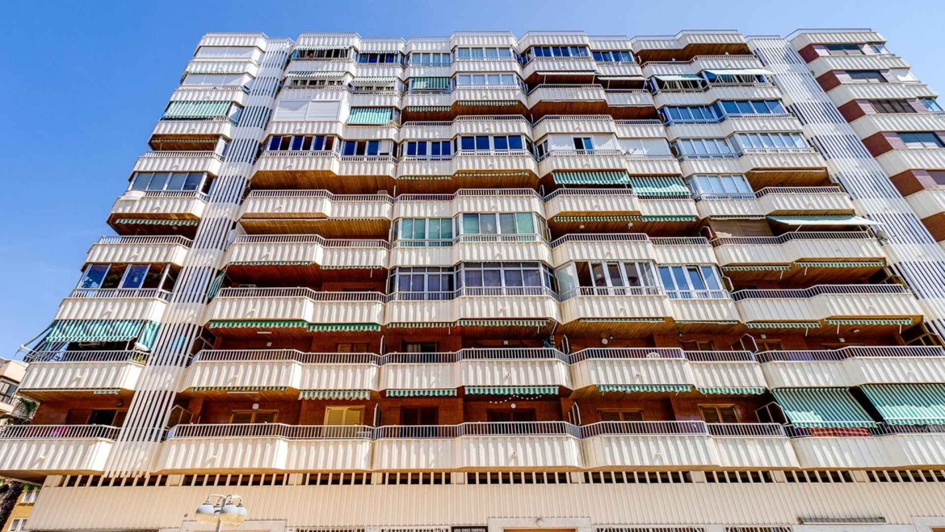 Resale - Apartment - Torrevieja - Torrevieja Centro