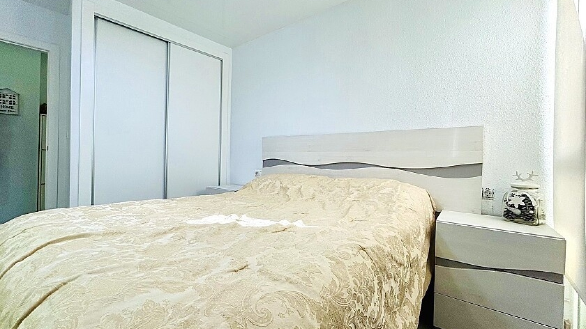 Resale - Apartment - Torrevieja - Torrevieja Centro