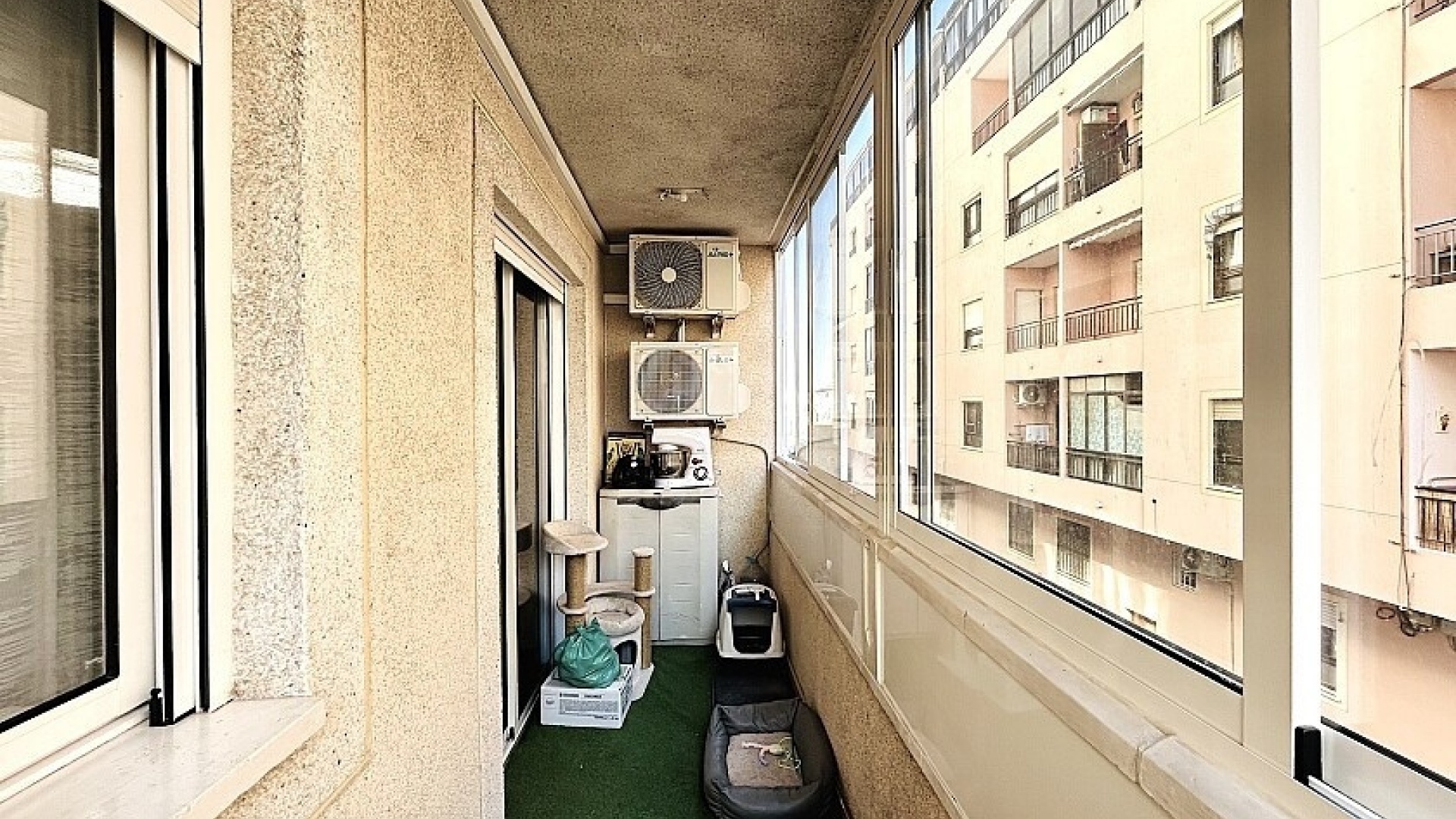 Resale - Apartment - Torrevieja - Torrevieja Centro