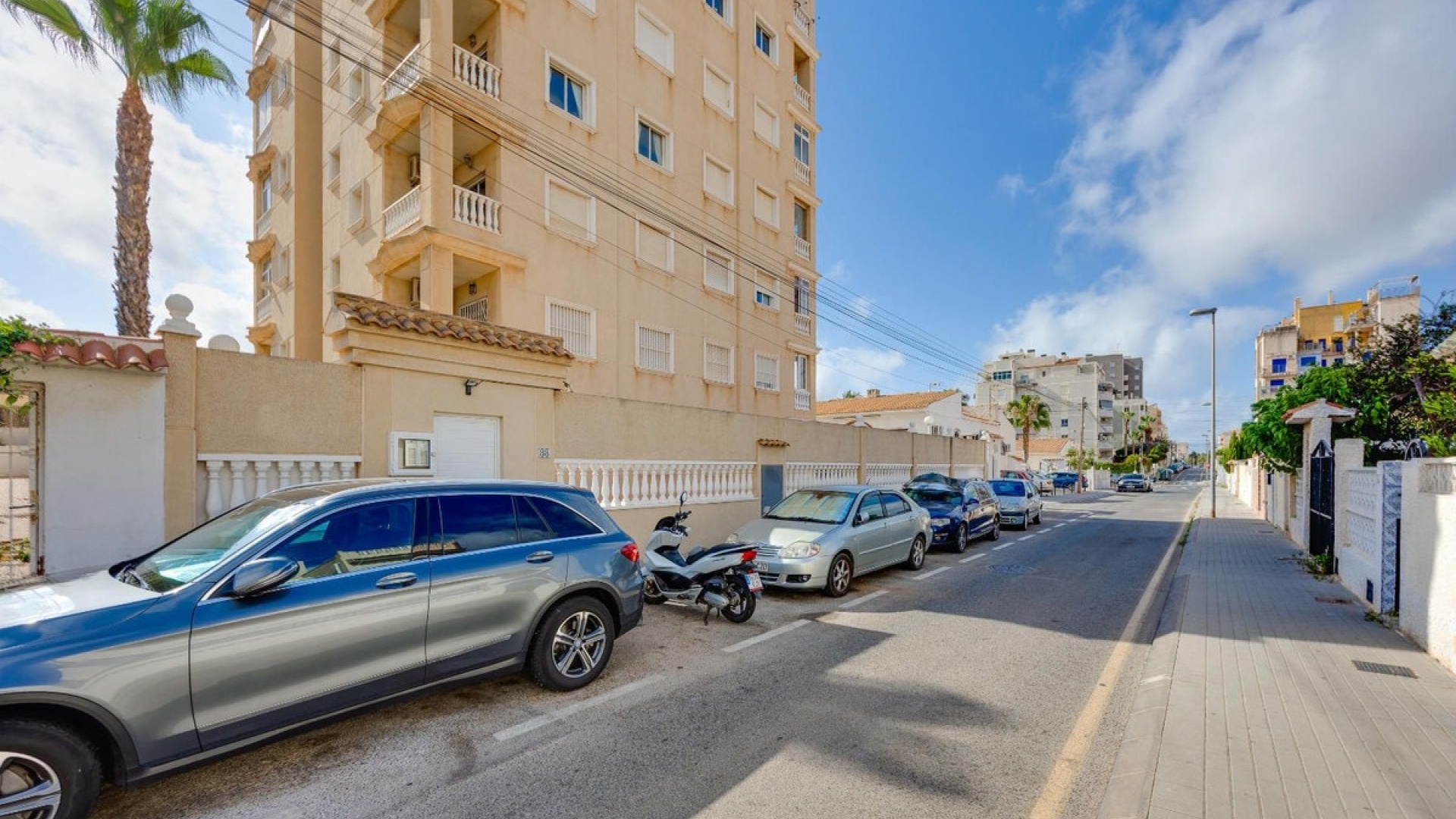Resale - Apartment - Torrevieja - Torrevieja Centro