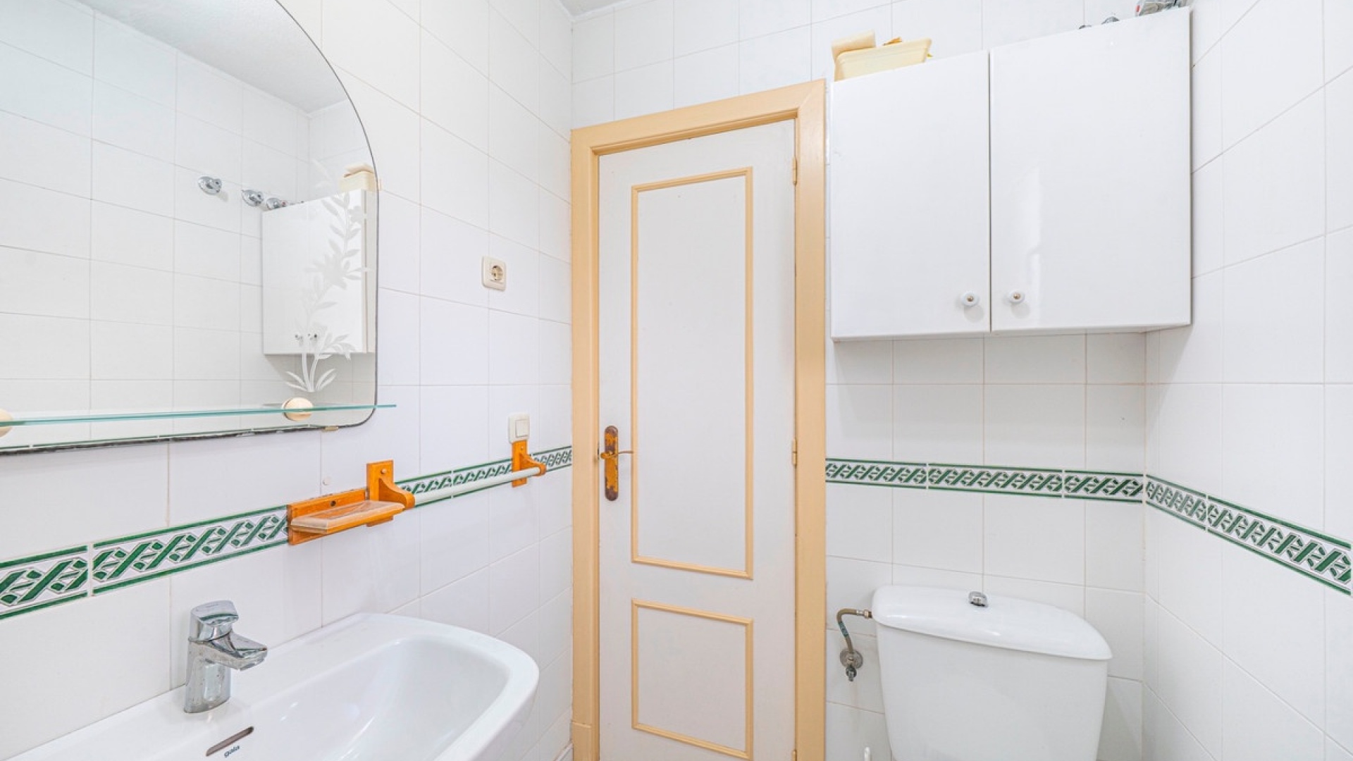 Resale - Apartment - Torrevieja - Torrevieja Centro