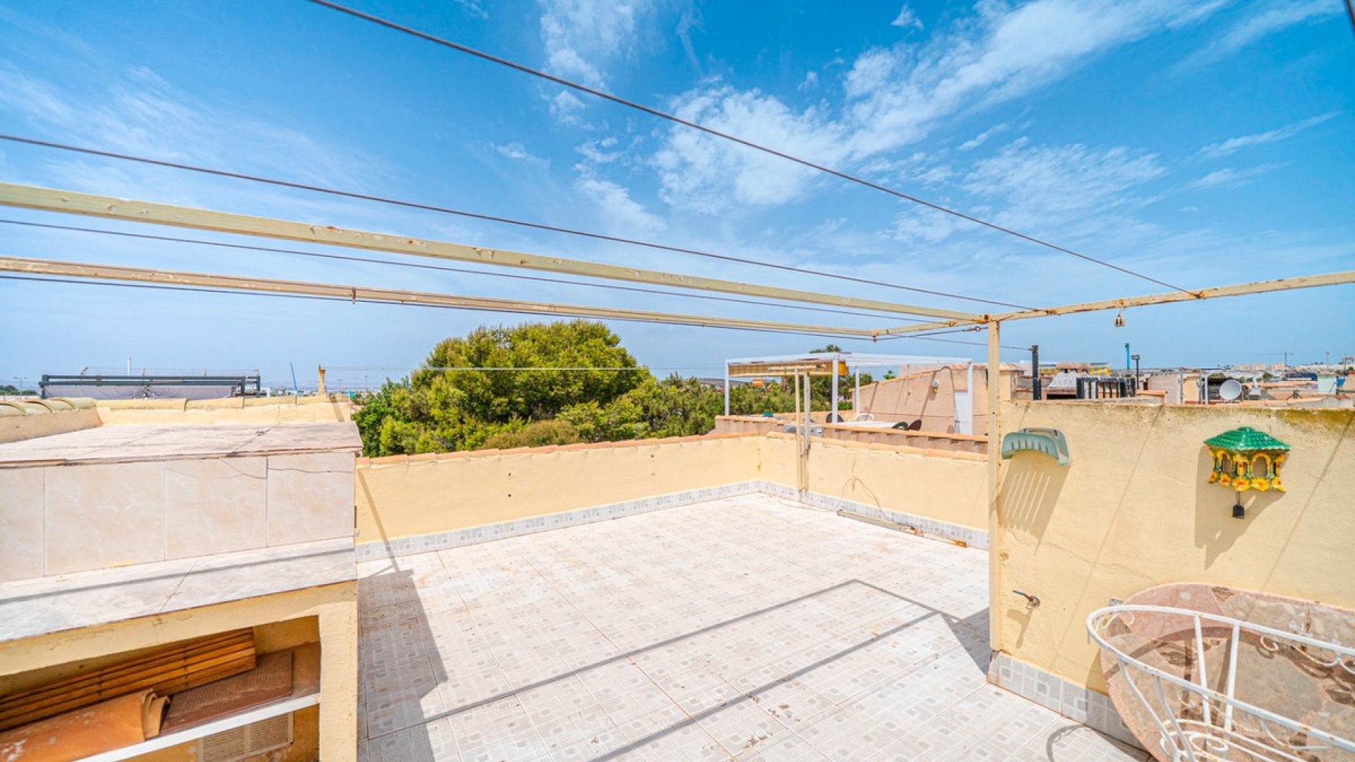 Resale - Apartment - Torrevieja - Torrevieja Centro