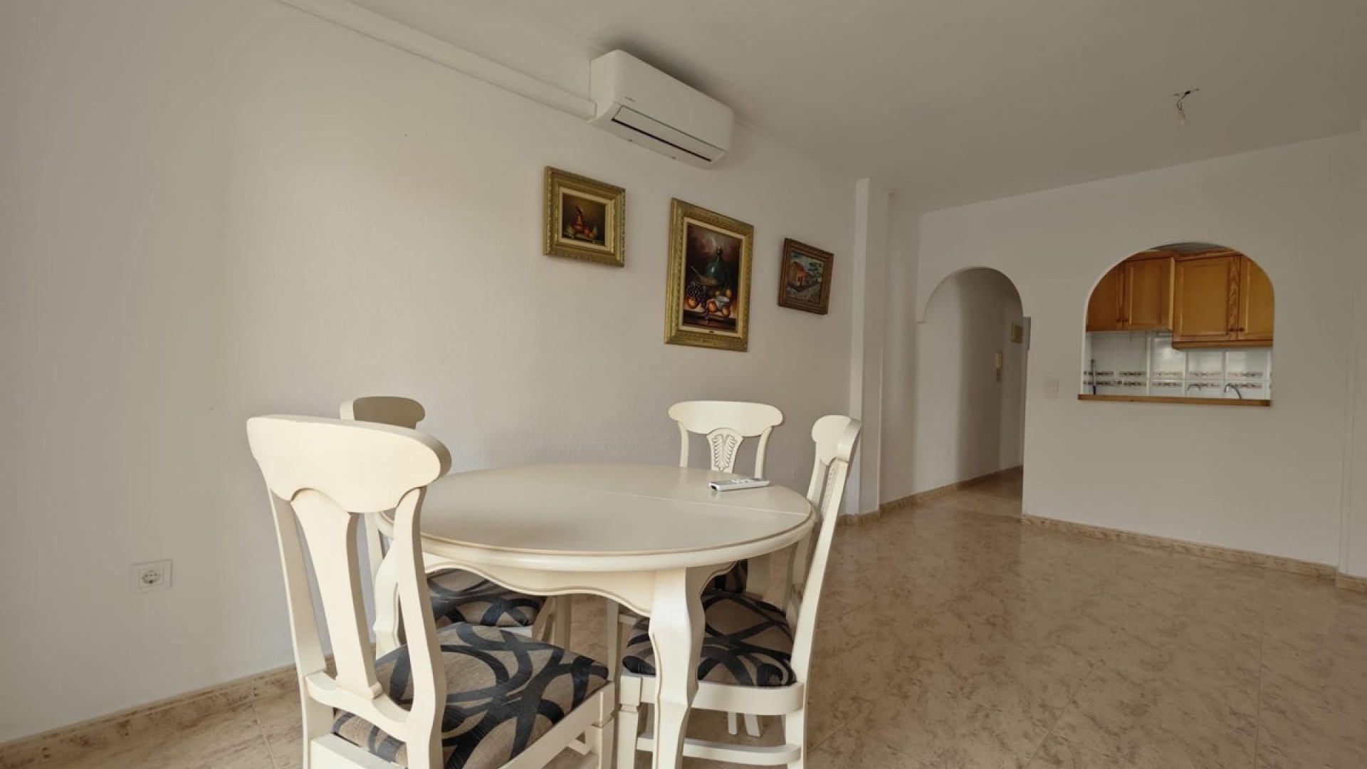 Resale - Apartment - Torrevieja - Torrevieja Centro