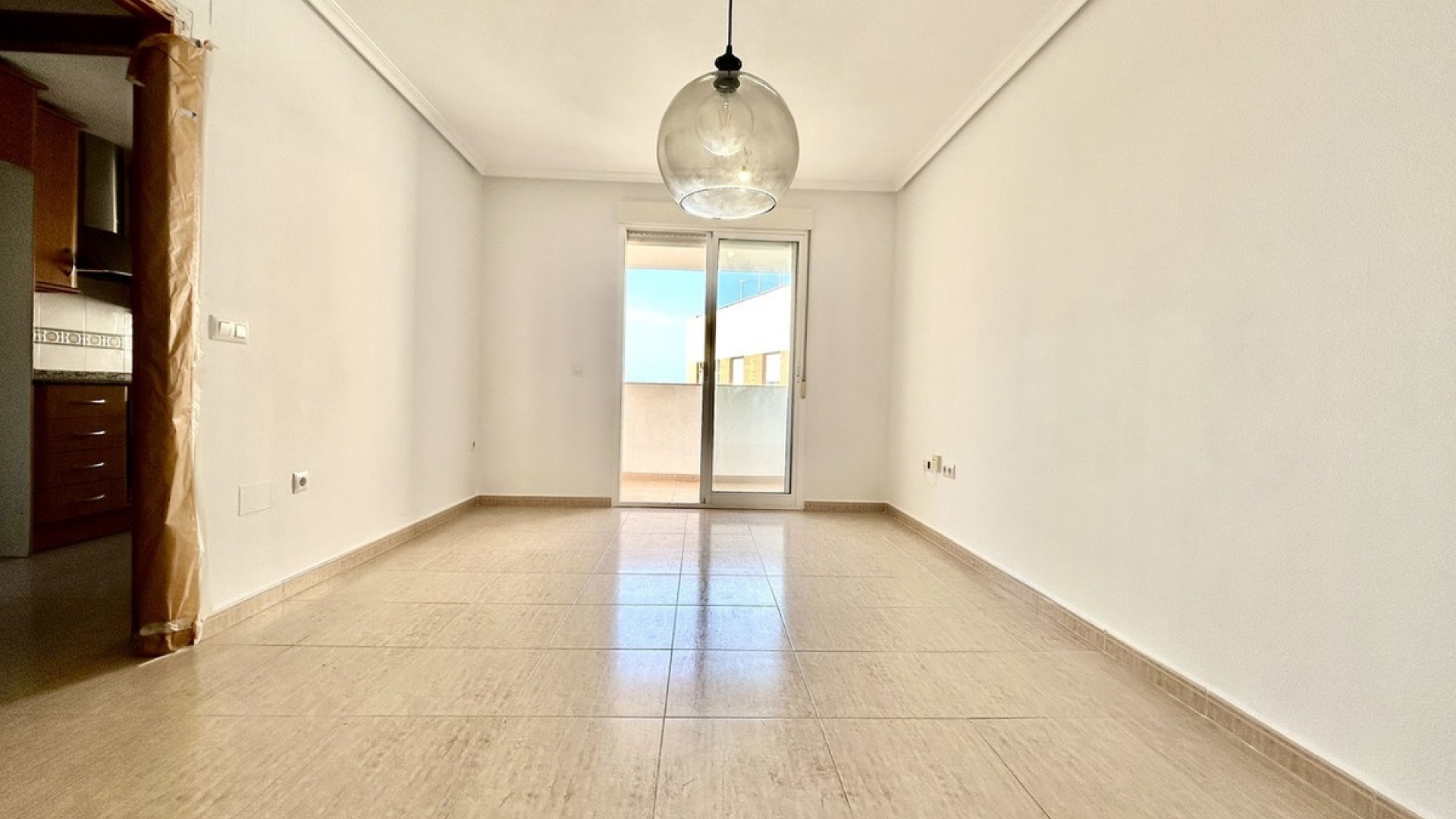 Resale - Apartment - Torrevieja - Torrevieja Centro