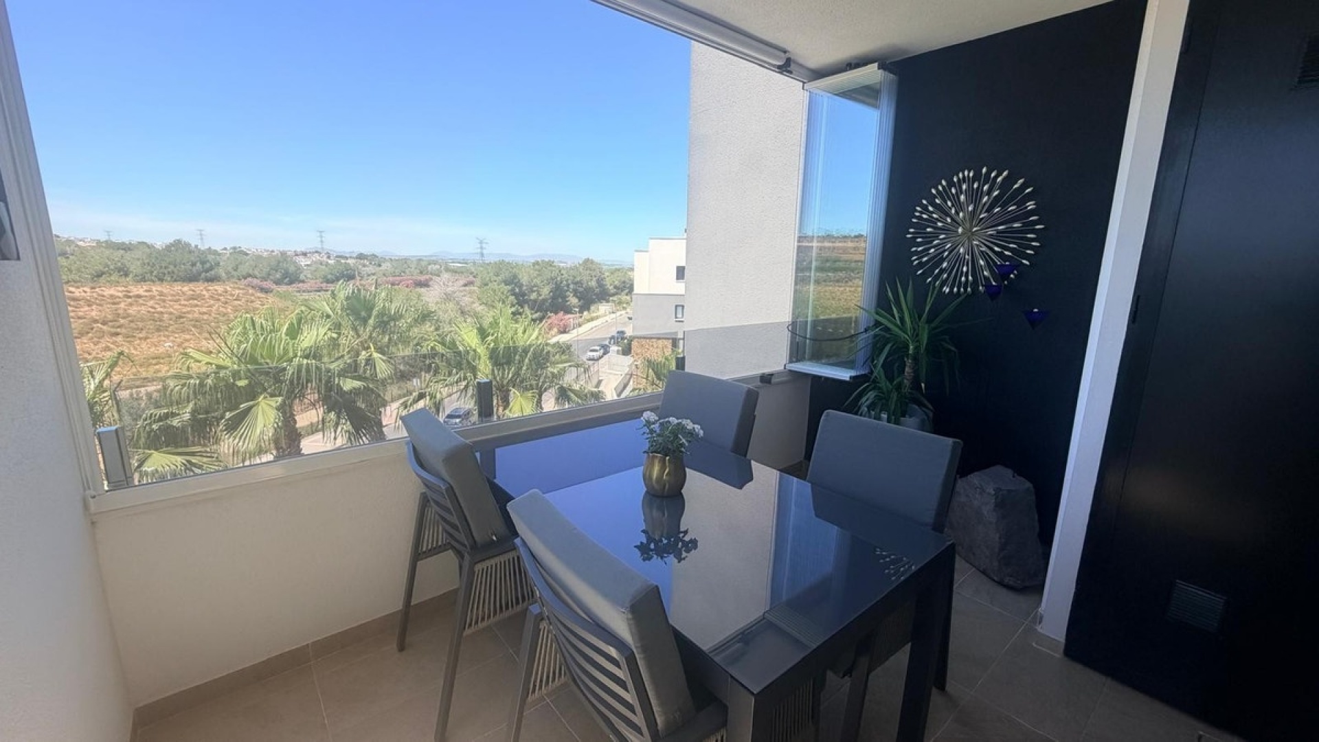 Resale - Apartment - Torrevieja - Torrevieja Centro